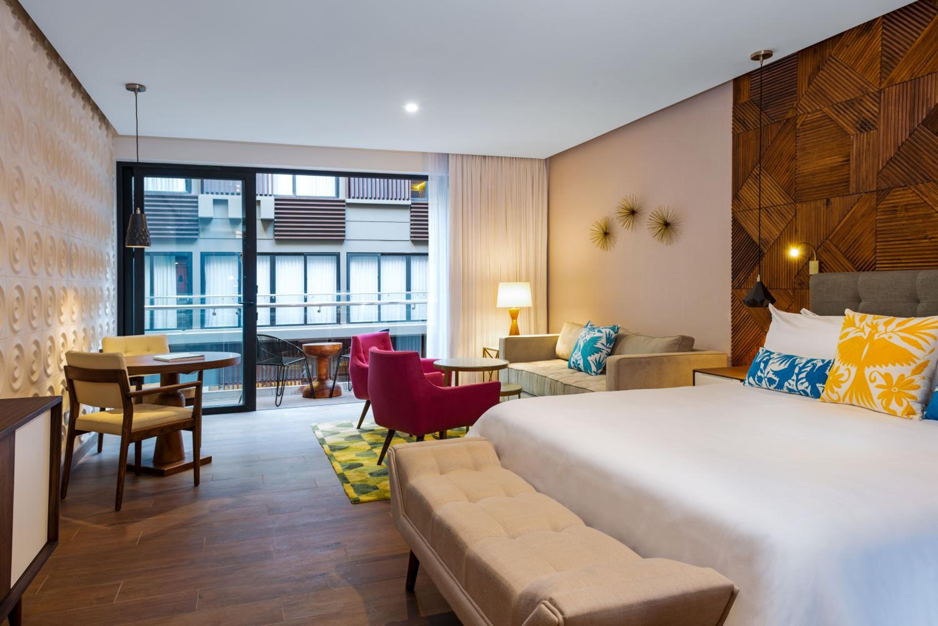 Superior King Room