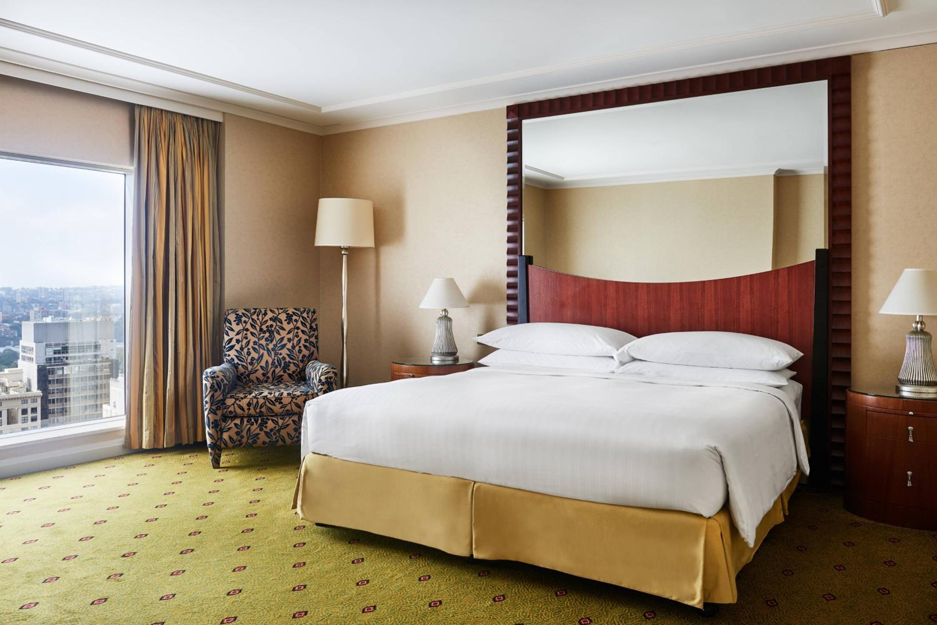 Duplex Suite, Executive level with Opera House View