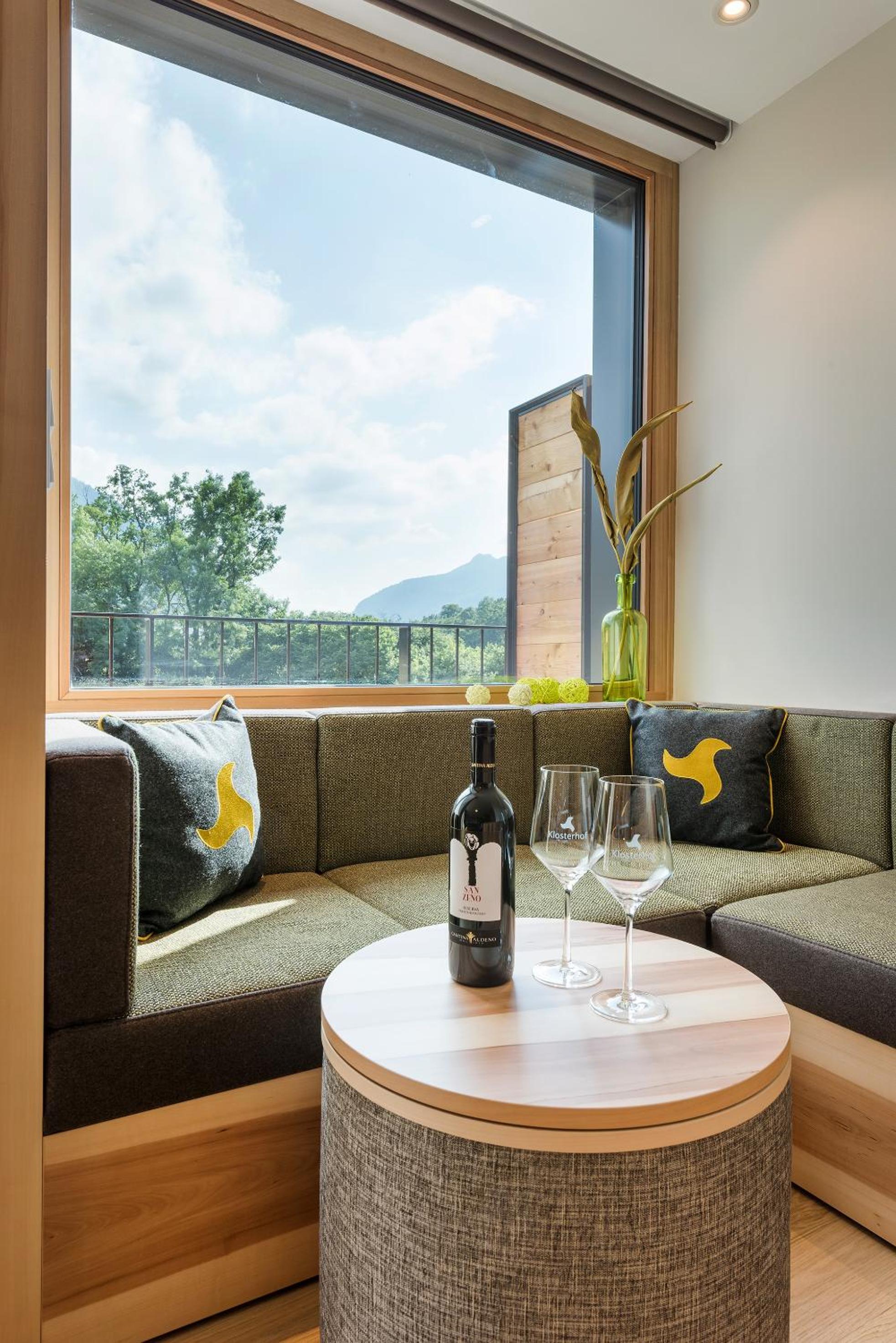 Suite with Mountain View