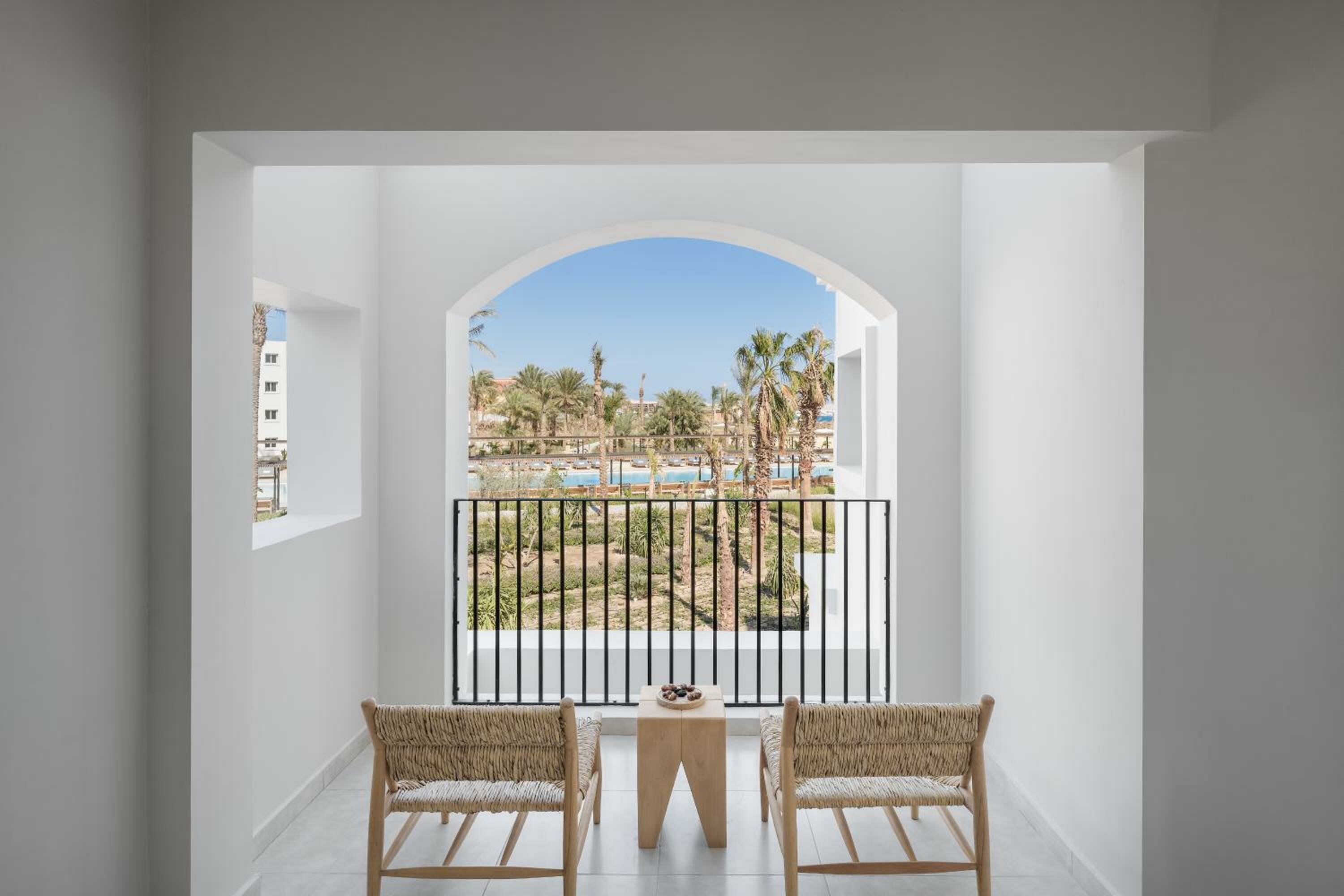 Deluxe Twin Room Pool View