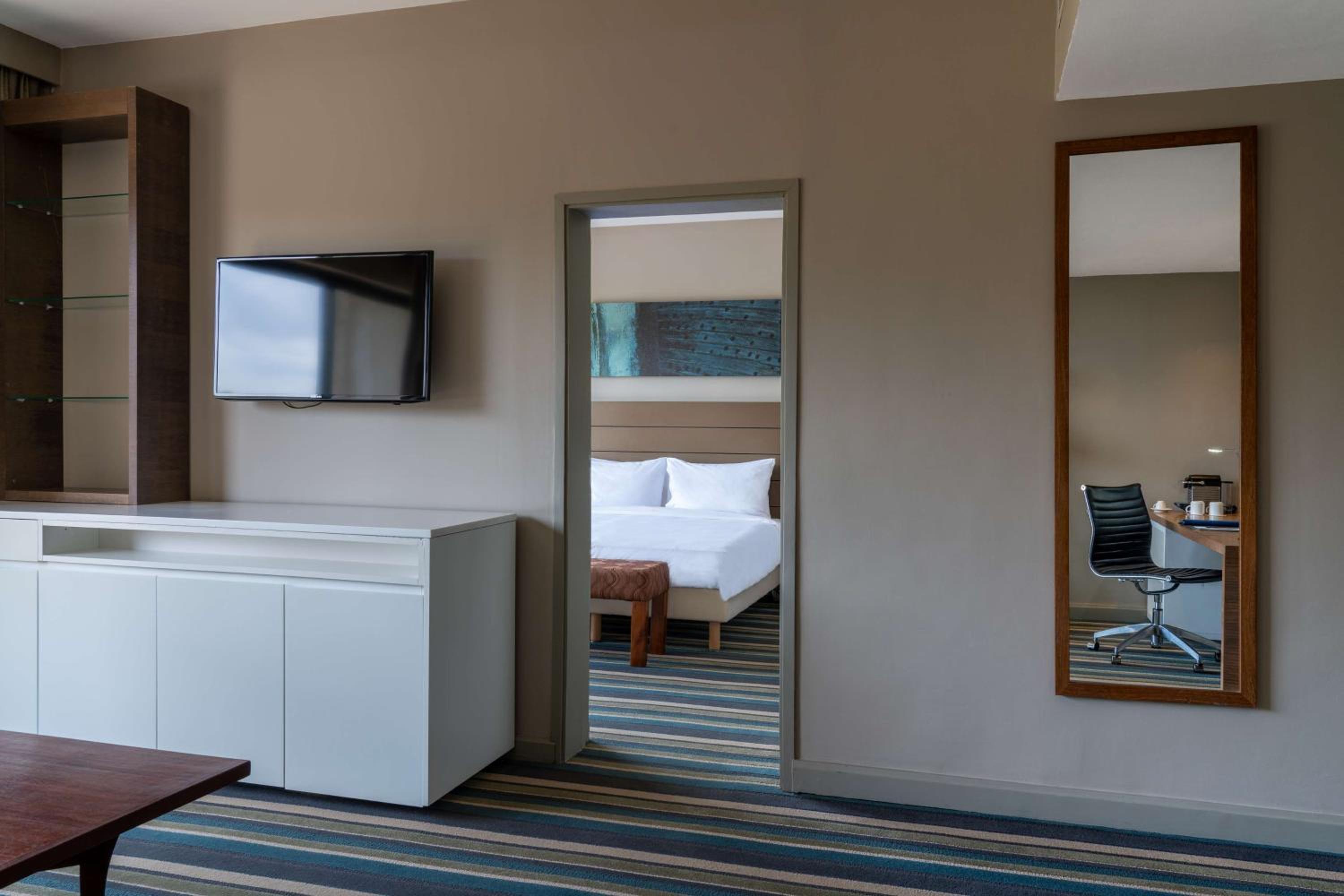 Suite with Balcony and Lounge Access