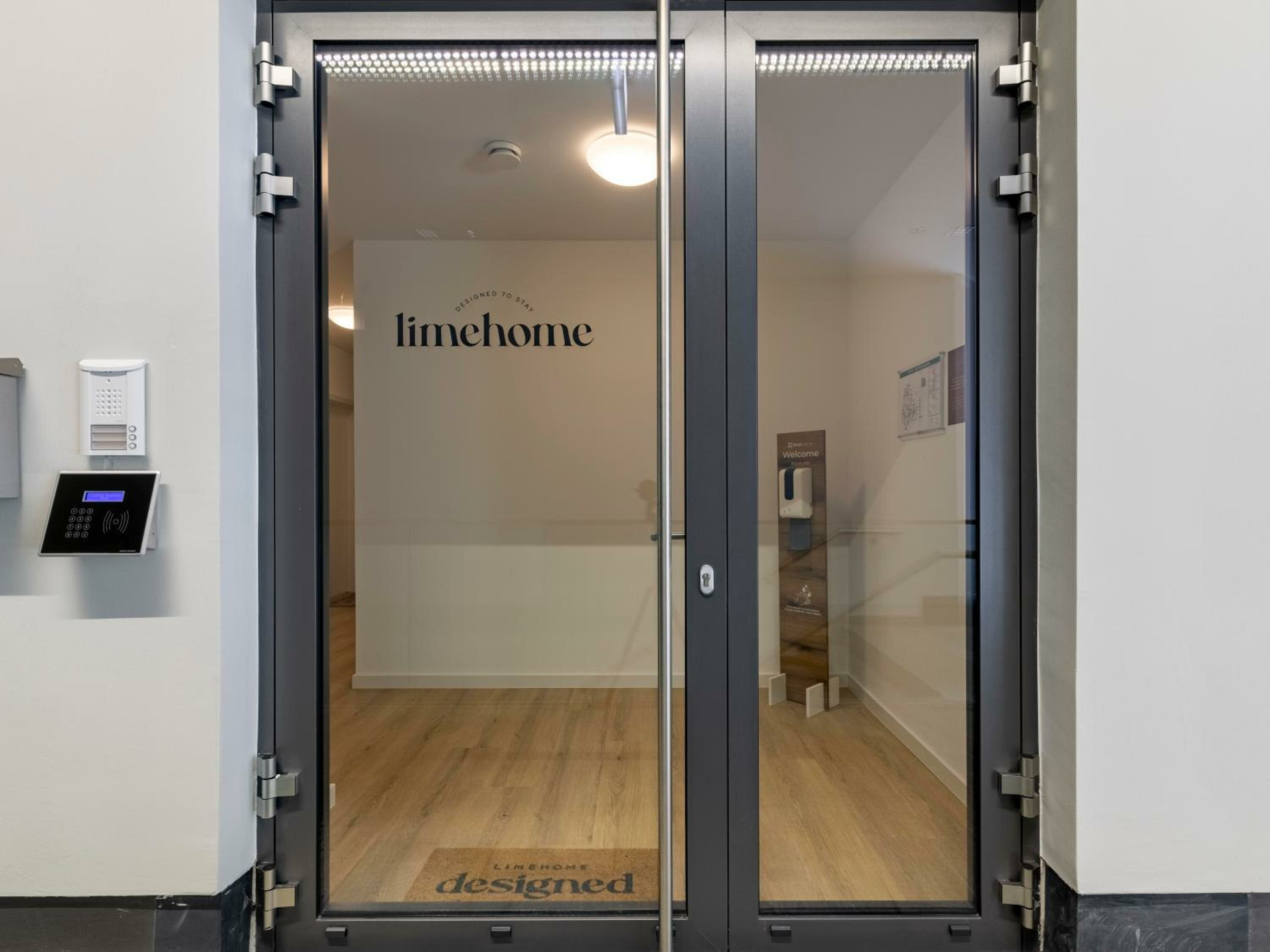 Suite XL with Sofa Bed