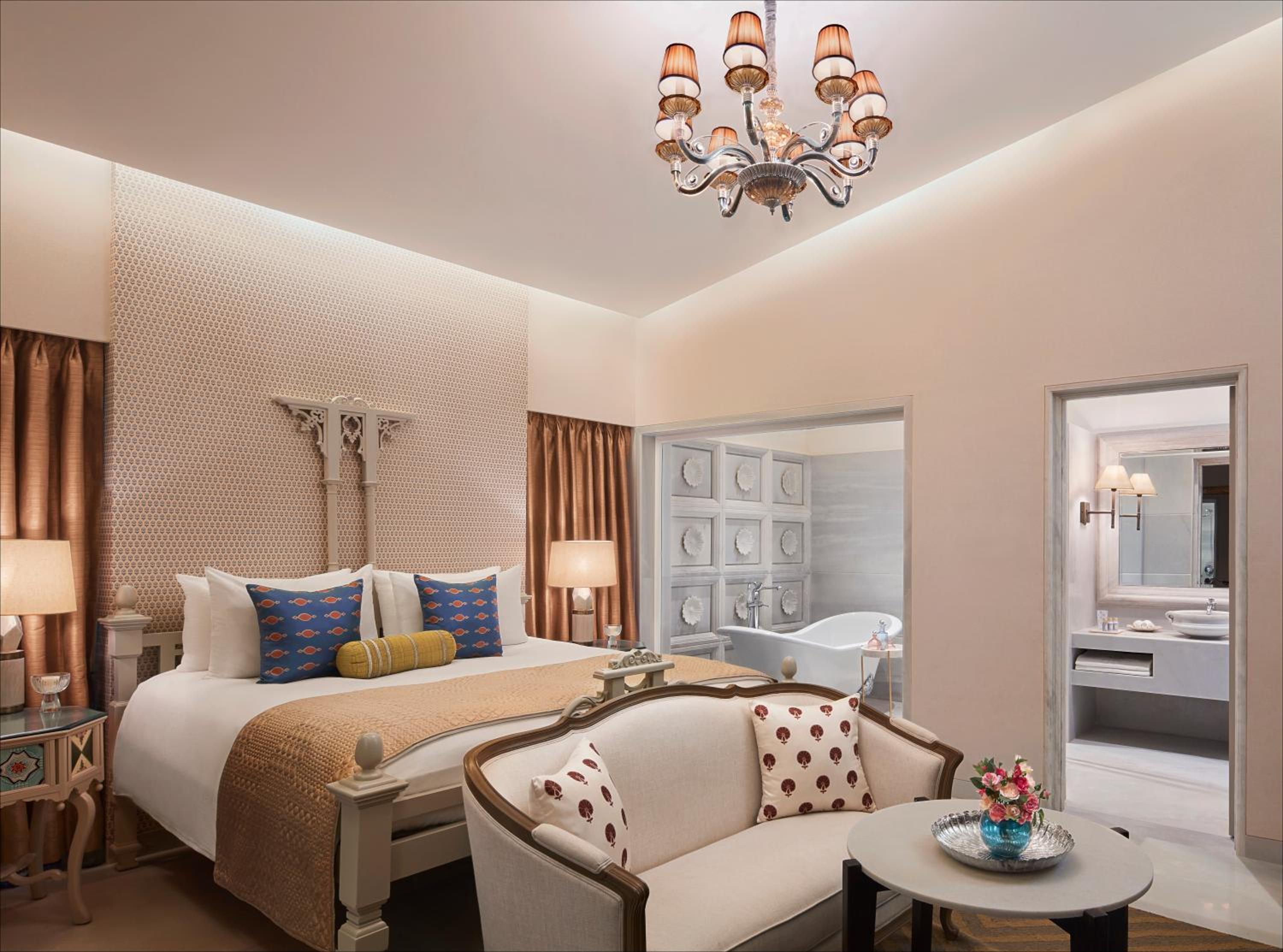 Traditional Garden View Cottage