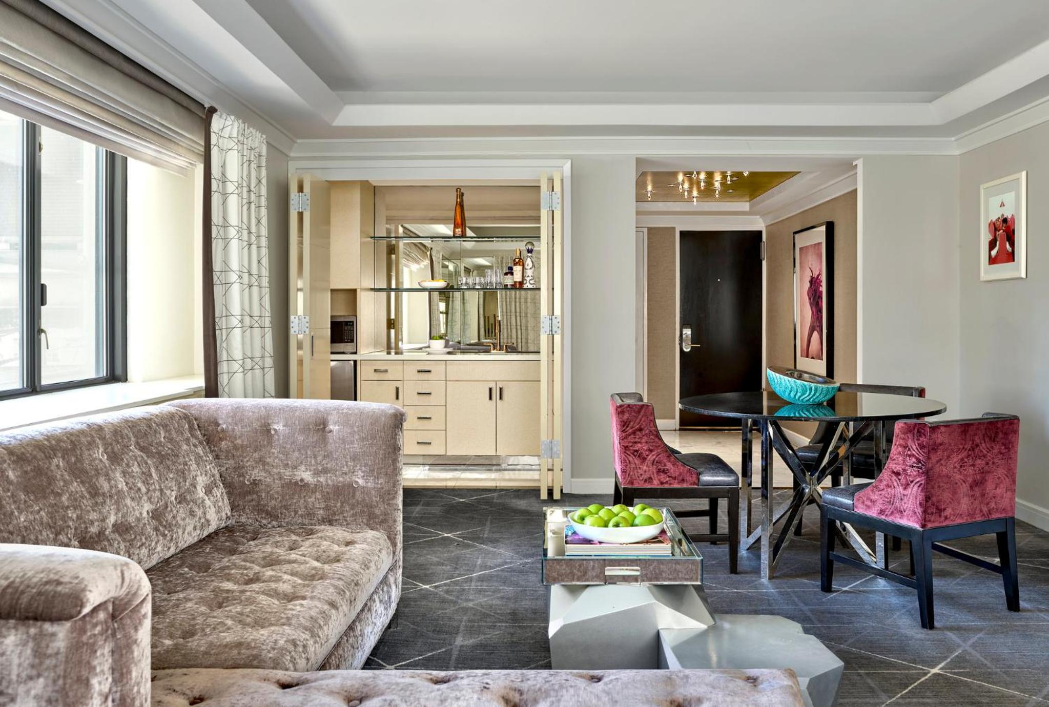 Glamor 1-Bedroom Suite