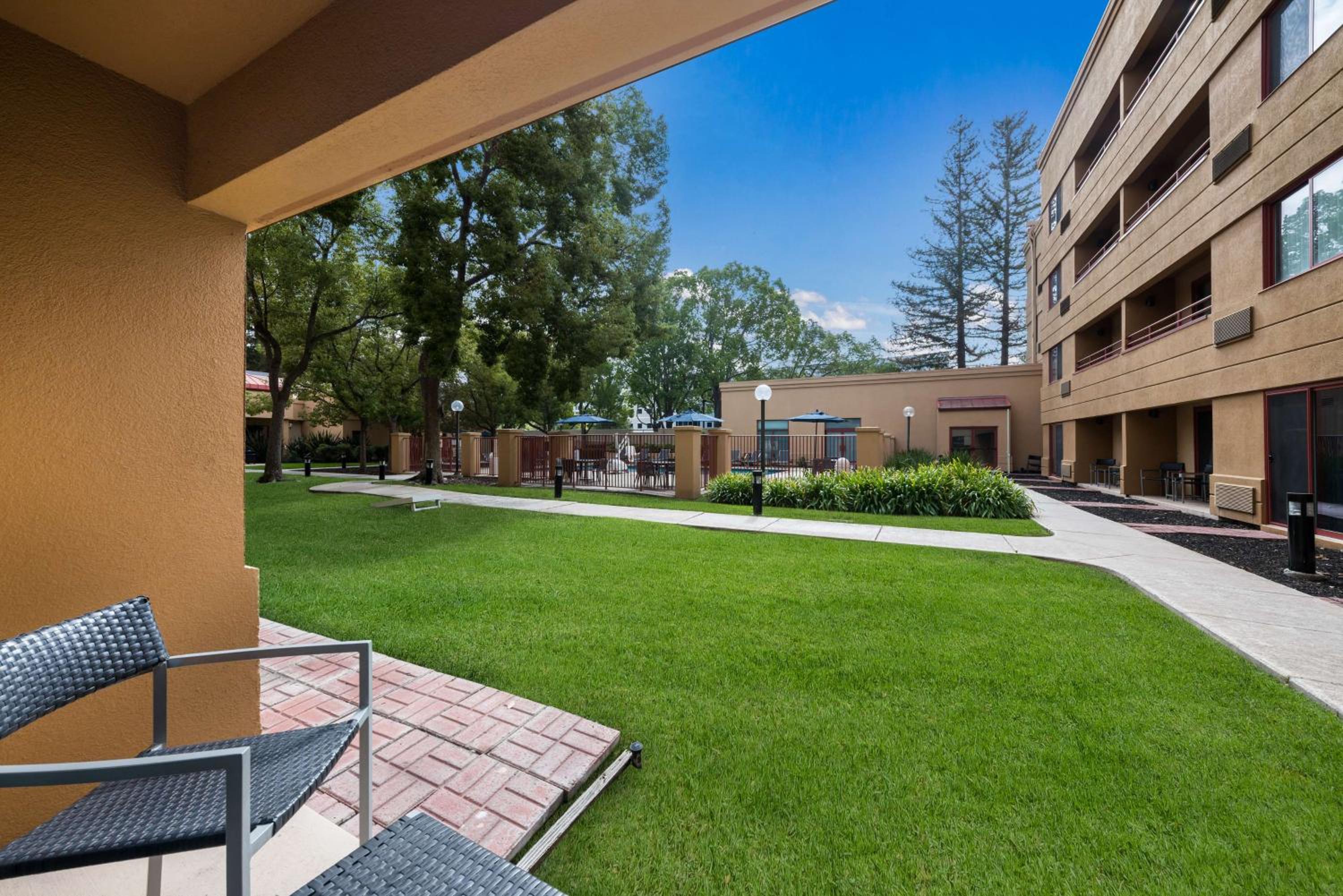 Mobility Accessible One Bedroom Suite King Tub