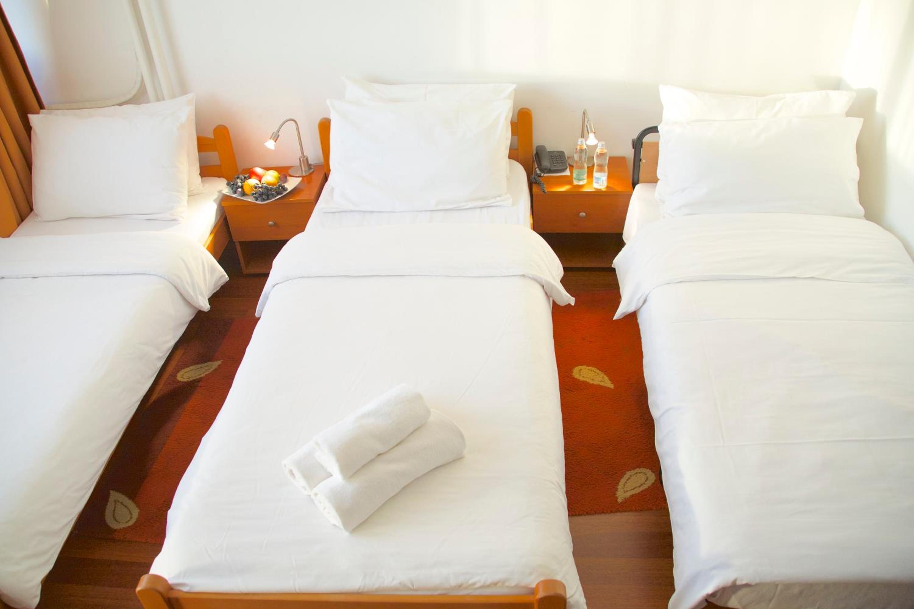 Standard Triple Room with Free Parking