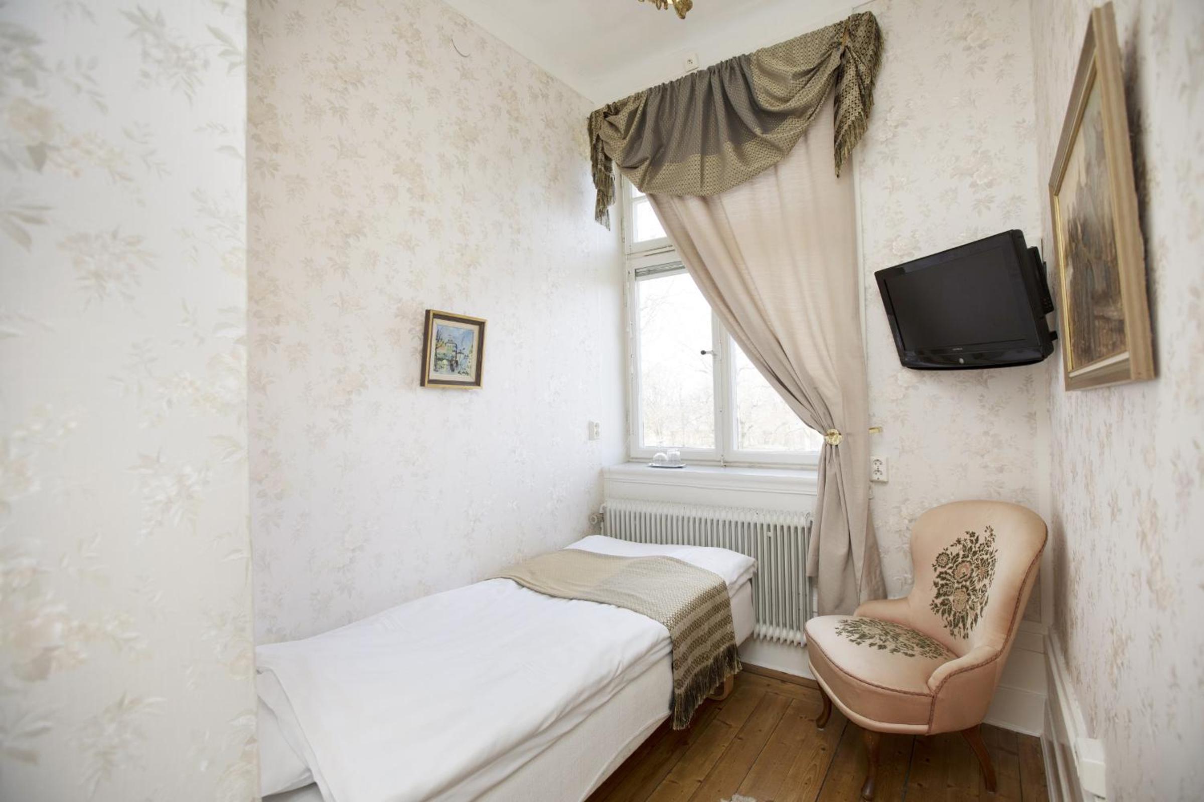 Triple Room with Balcony