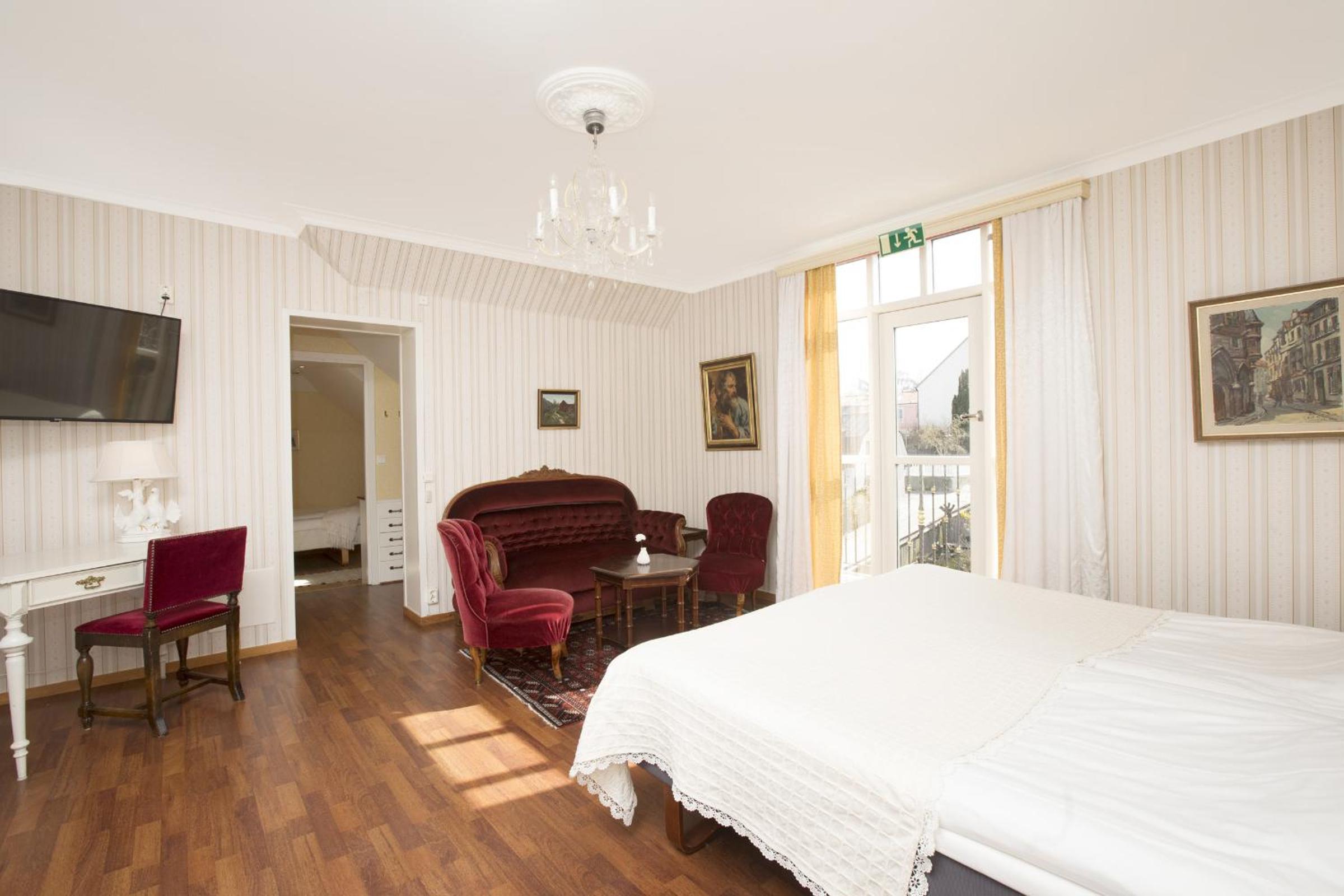 Triple Room with Balcony