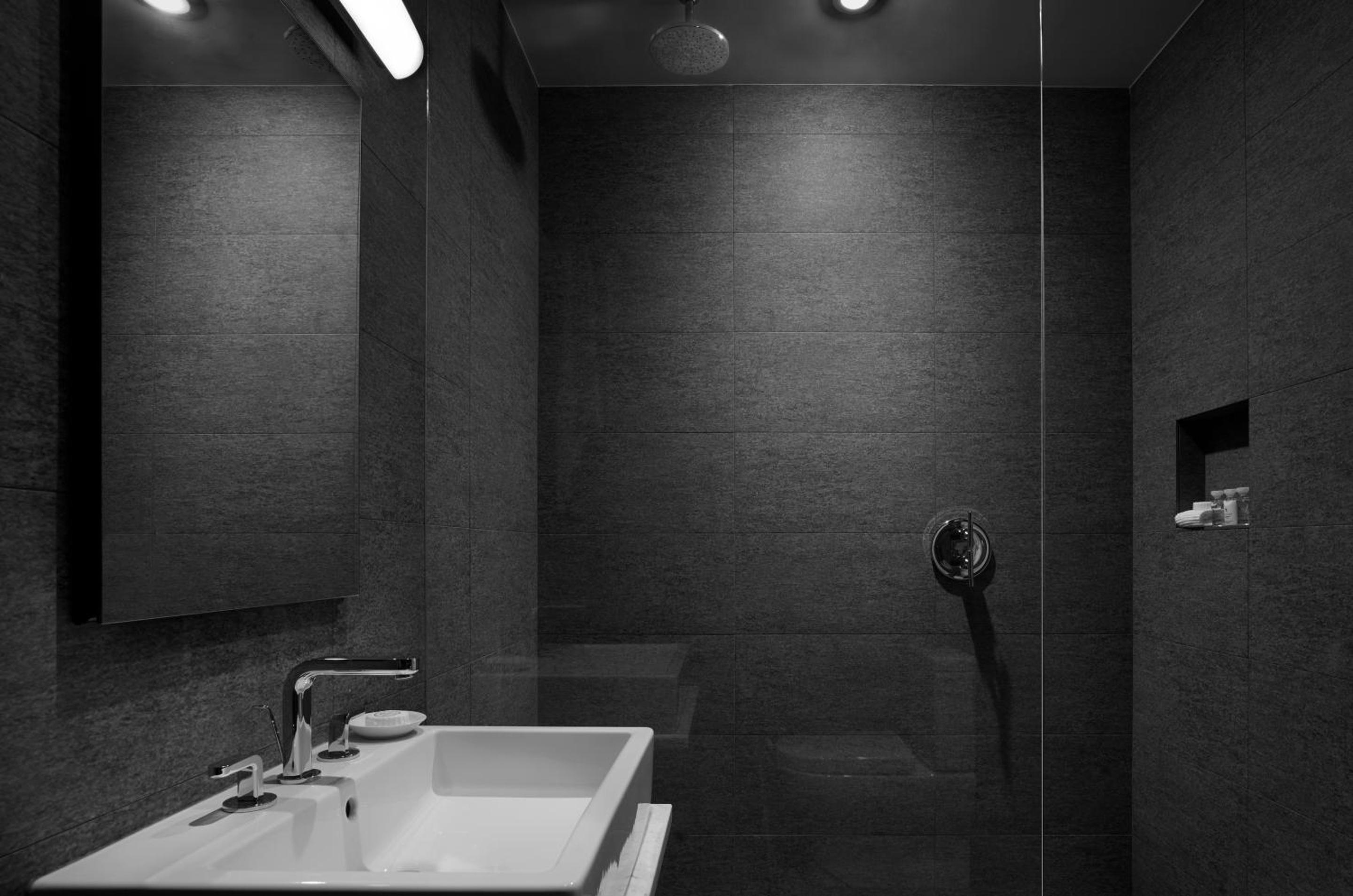  Studio Platinum with Den