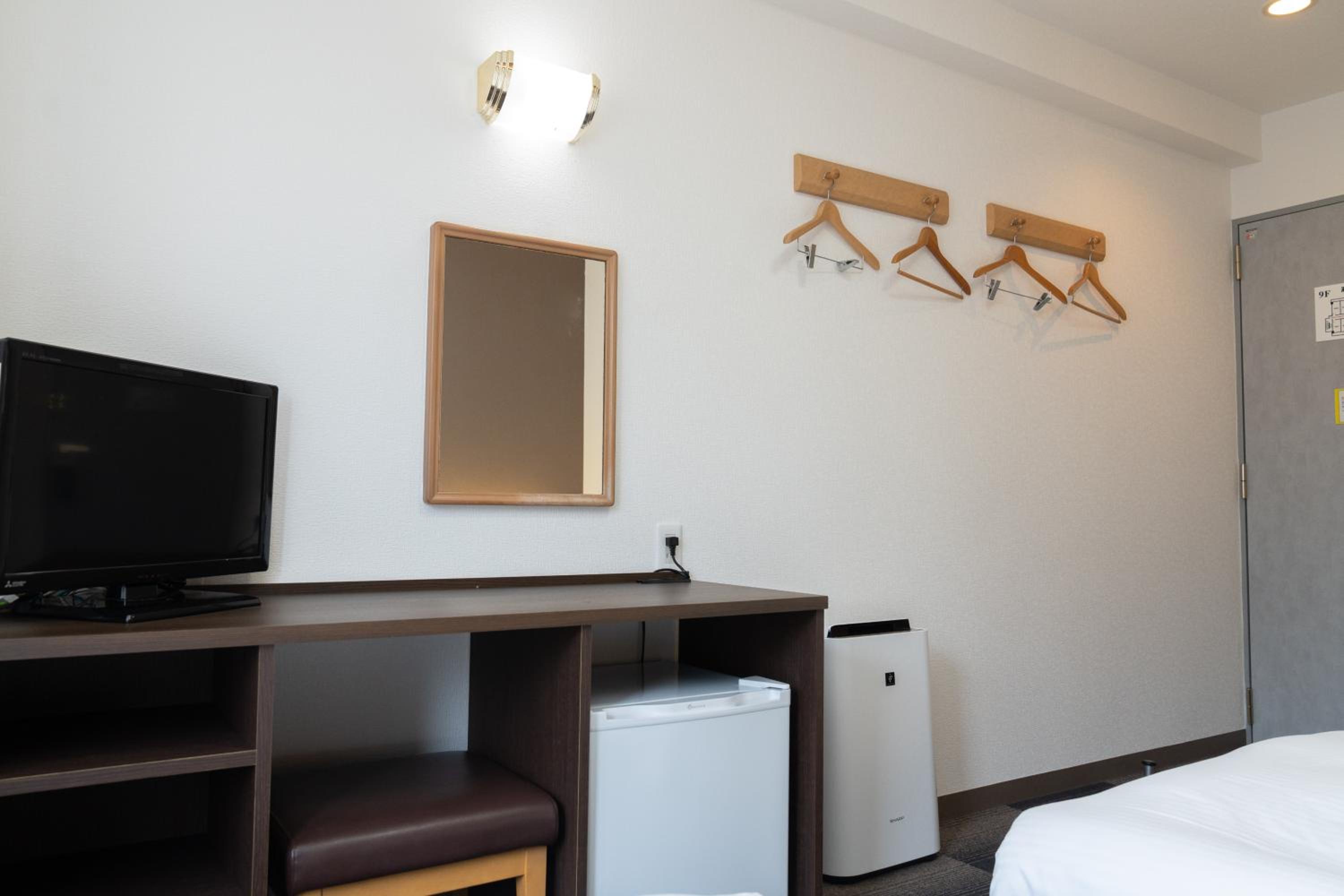 Twin Room - Non-Smoking