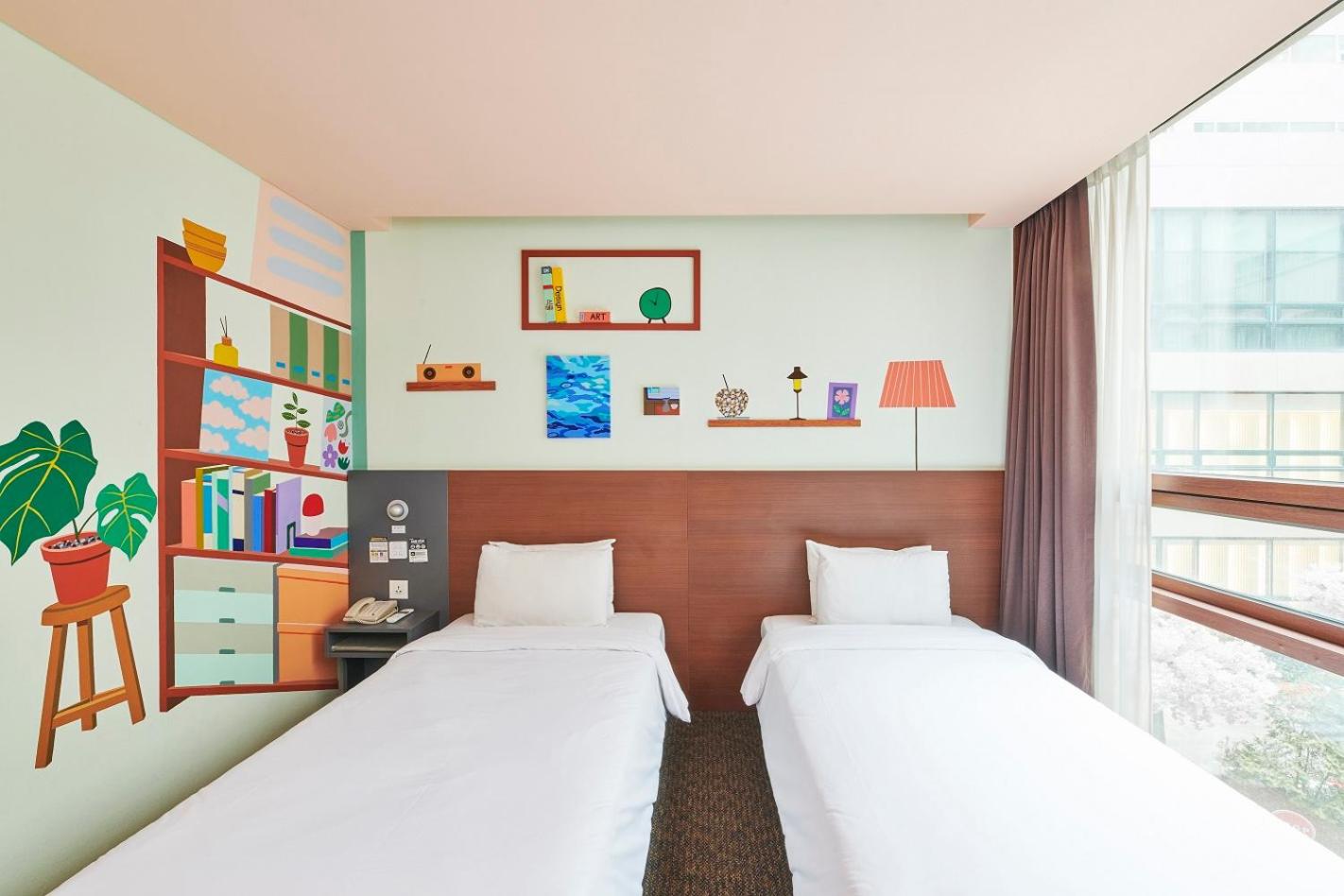 DIVE IN YURINA ART STAY SEOUL 2 / TWIN