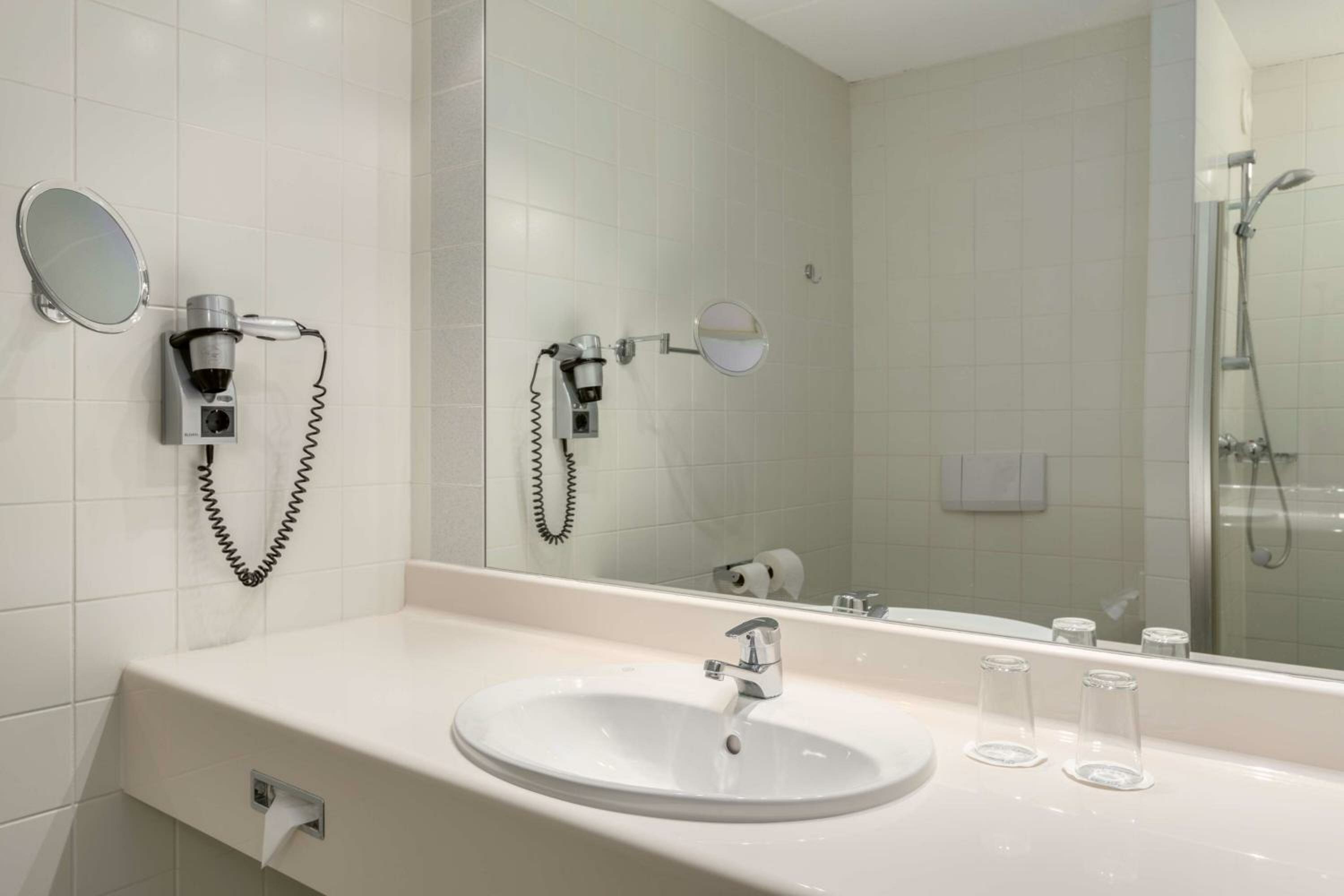 Standard Double or Twin Room with View