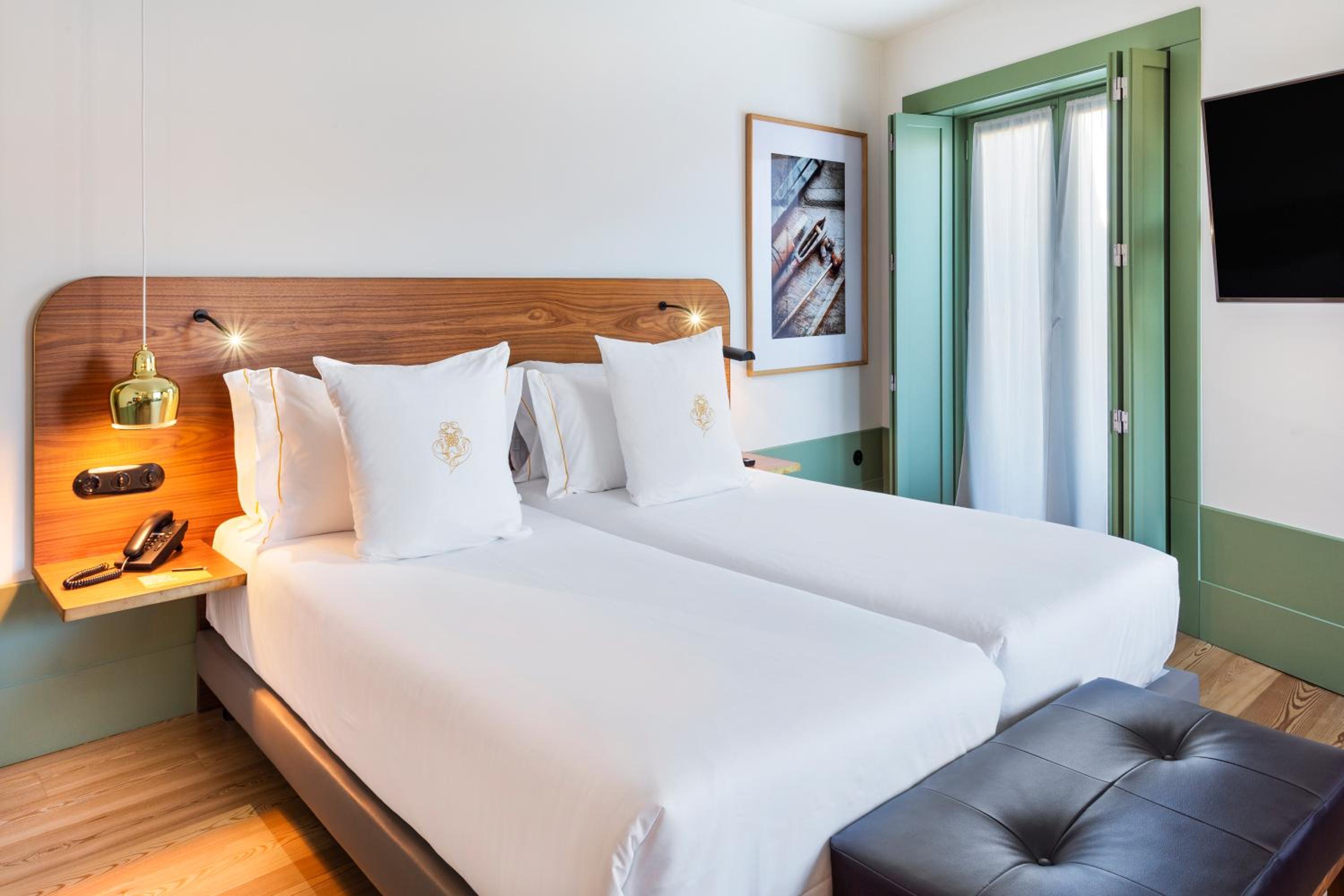 Double or Twin Room with Terrace