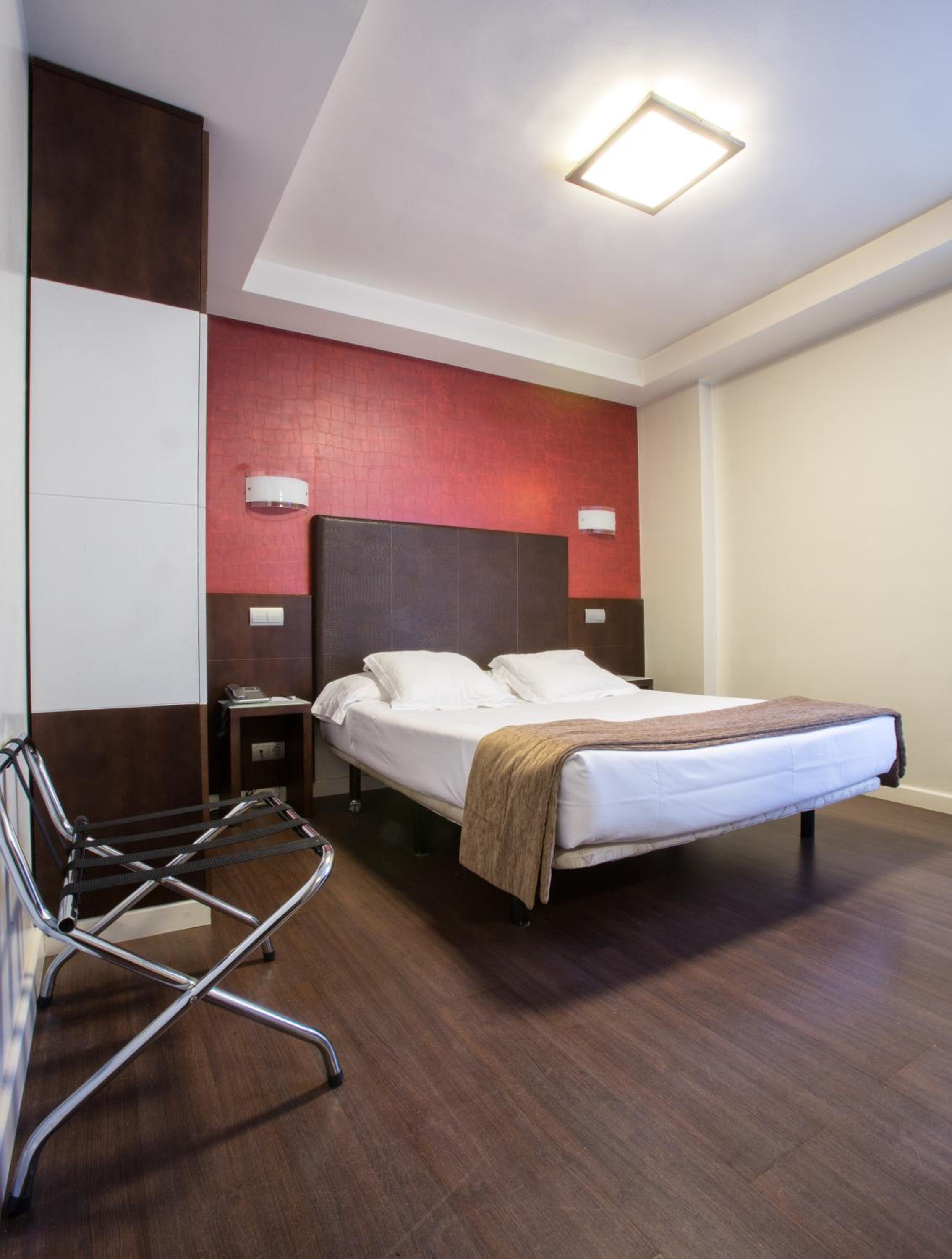 Economy Double or Twin Room