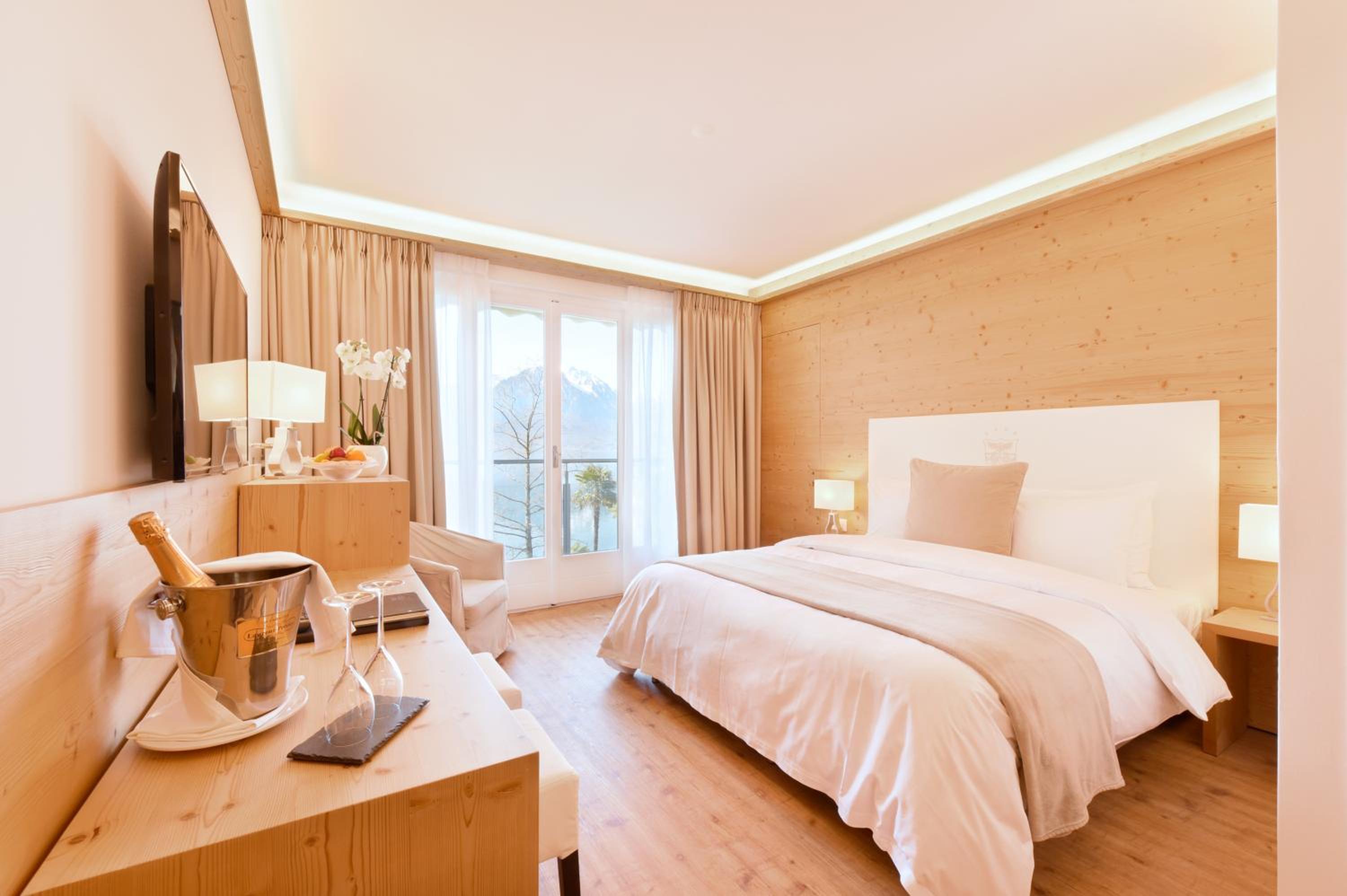 Superior Double or Twin Room with Lake View