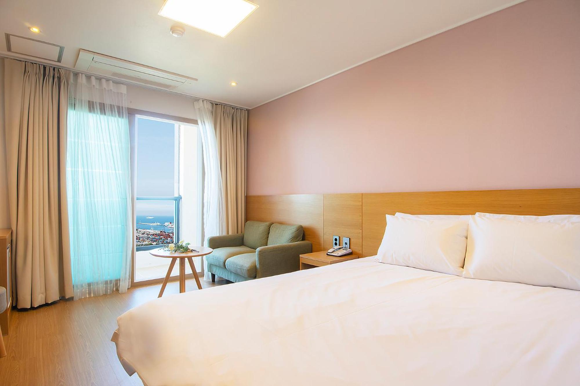 Deluxe Double Room with Ocean View