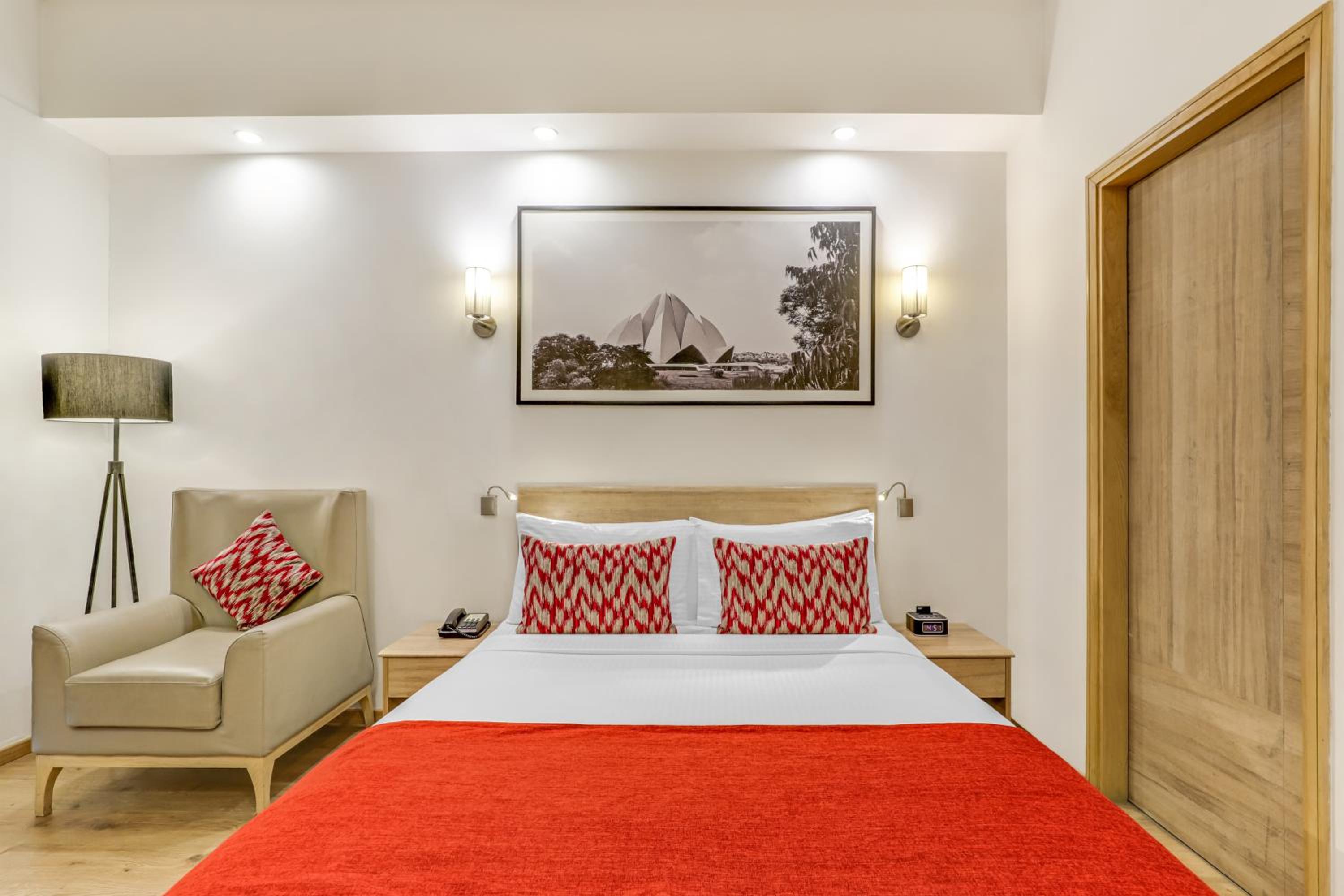 Executive Room with Enjoy Happy Hours with 1+1 offer,15% Discount on F&B, Early Check In & Late Check out subject to availability, 02 pcs Laundry and complimentary 2 Pint of Beer