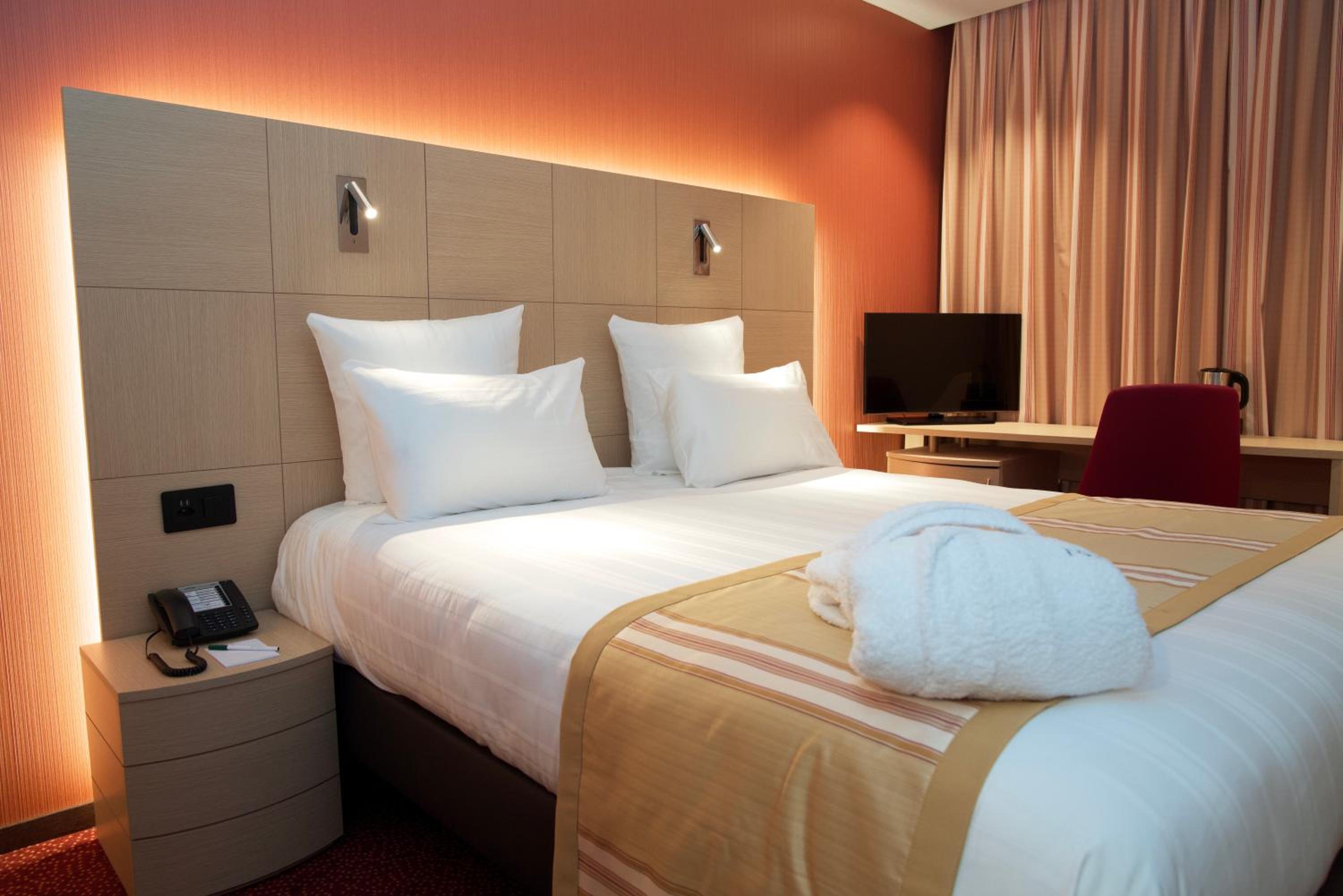 Executive Suite Quattro