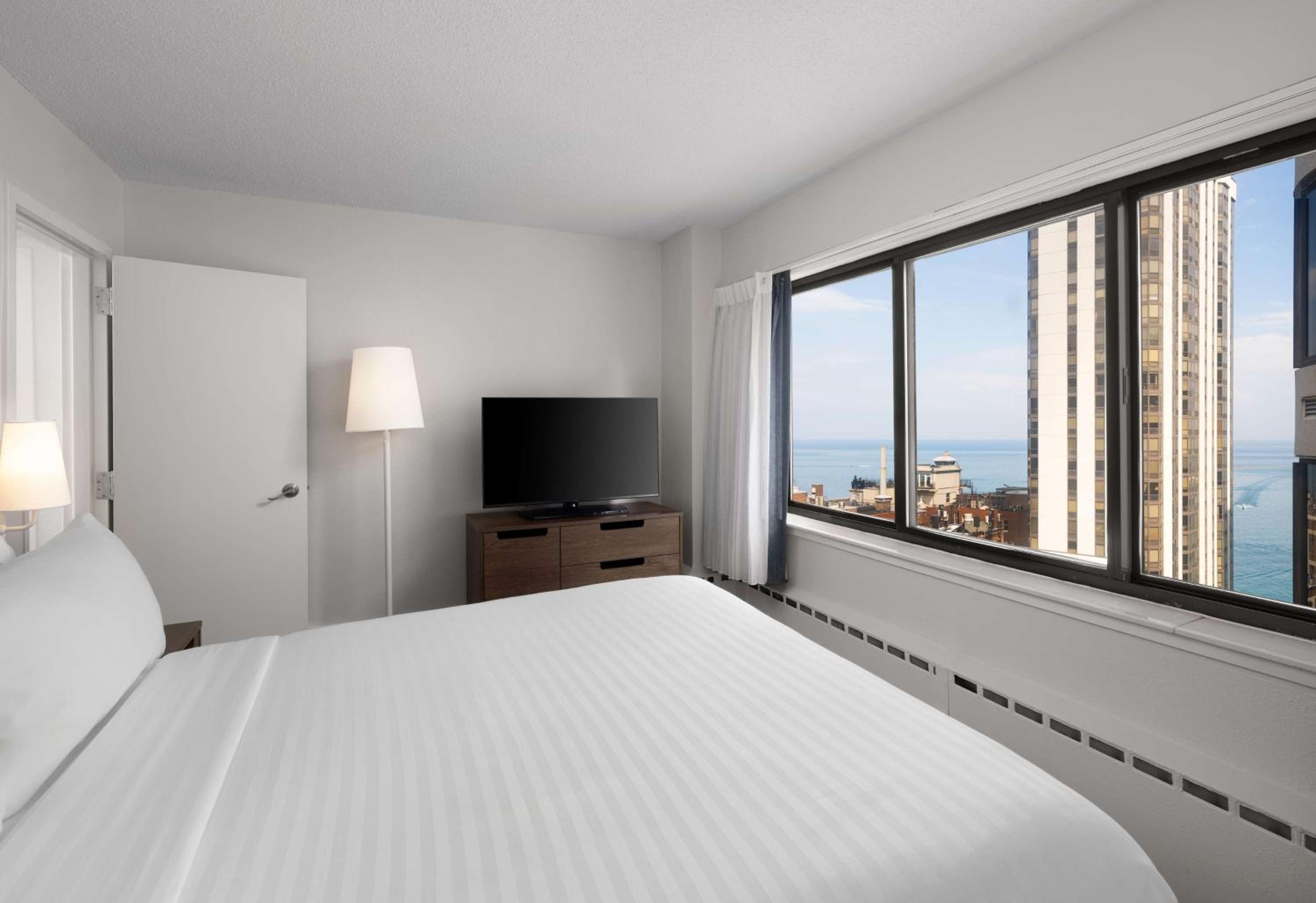 Two Bedroom Suite - King + Queen - Lake View