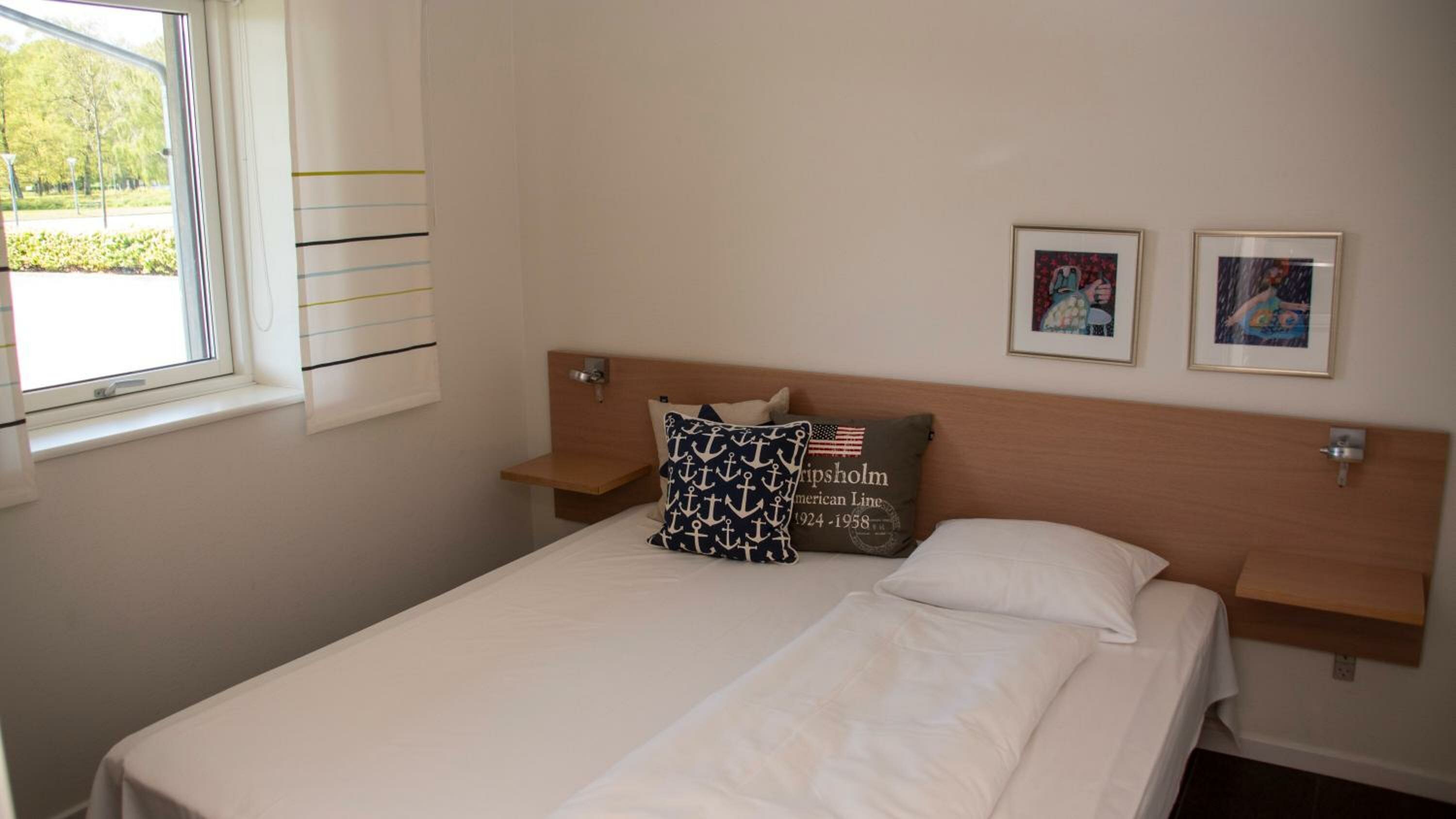 Lejlighed med udsigt til vandet,  stueetage. Max 4 pers.