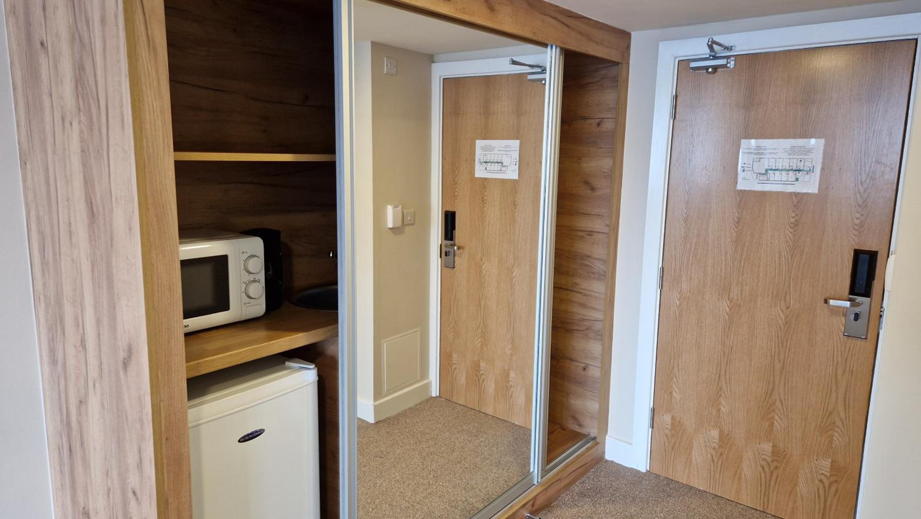 Superior Family Room with King Bed and Walk-In Shower - Disability Access