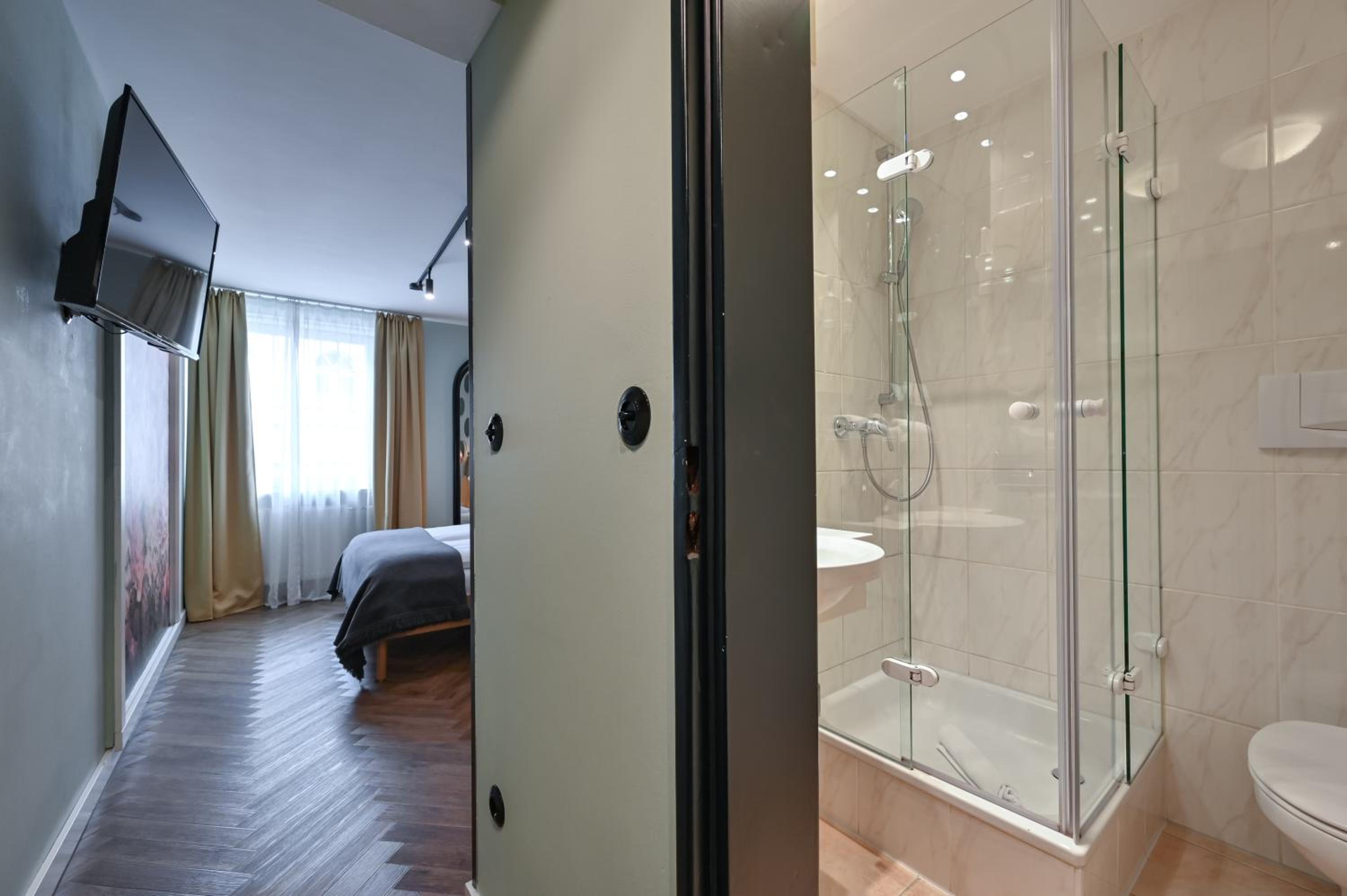 Standard Family Room