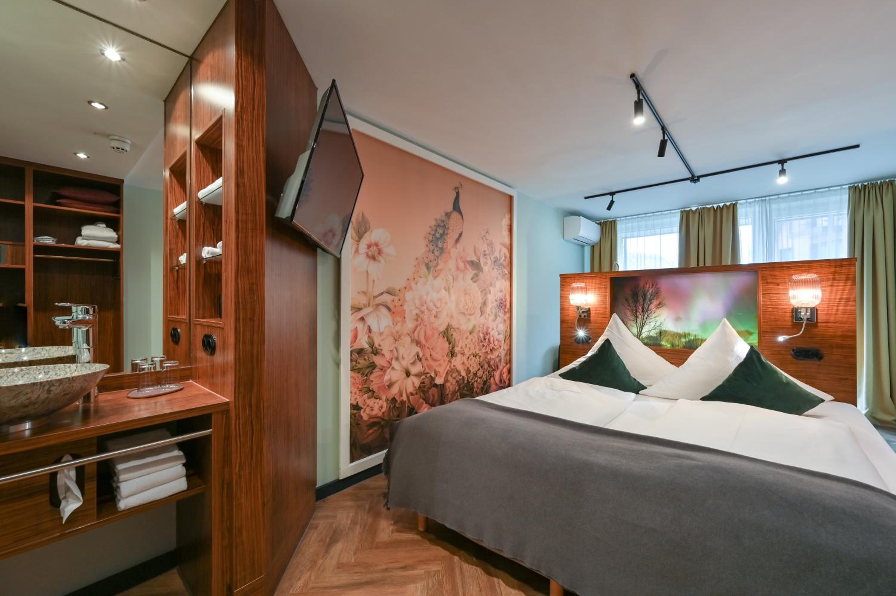 Standard Family Room