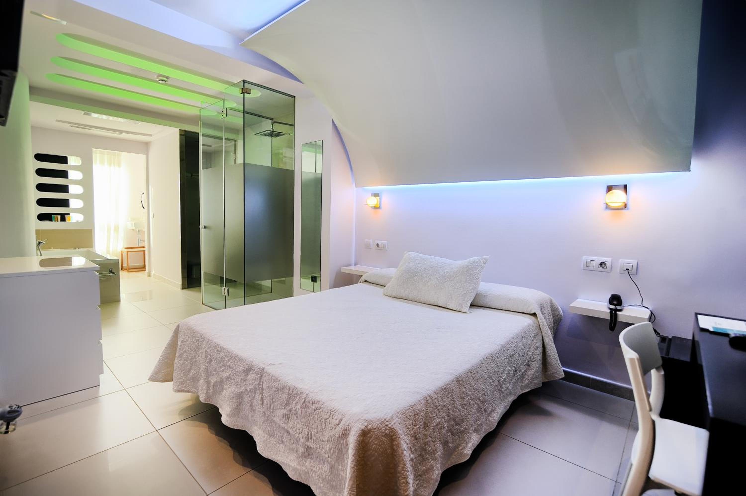 Superior Double Room with City View