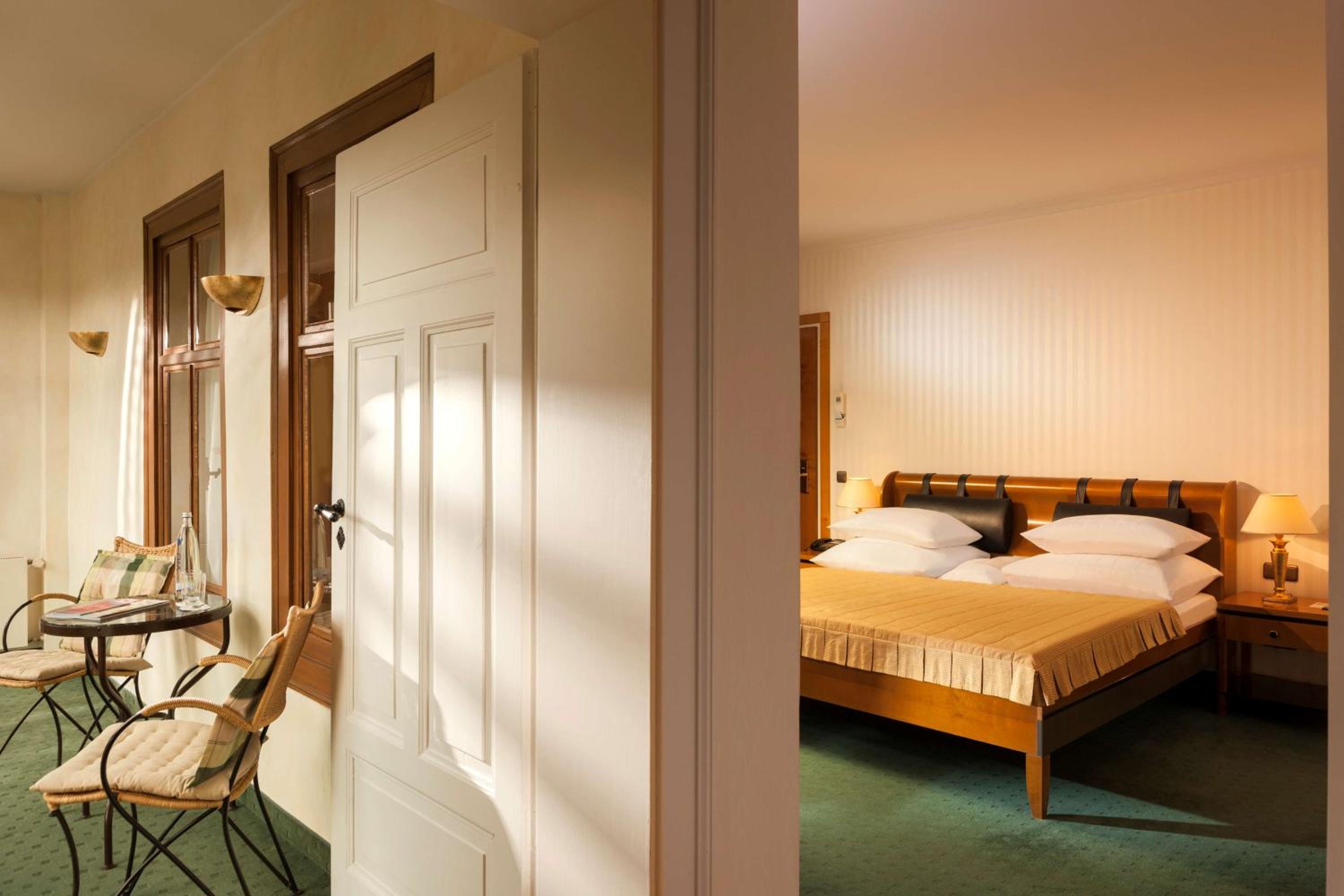 Comfort Suite with Park View