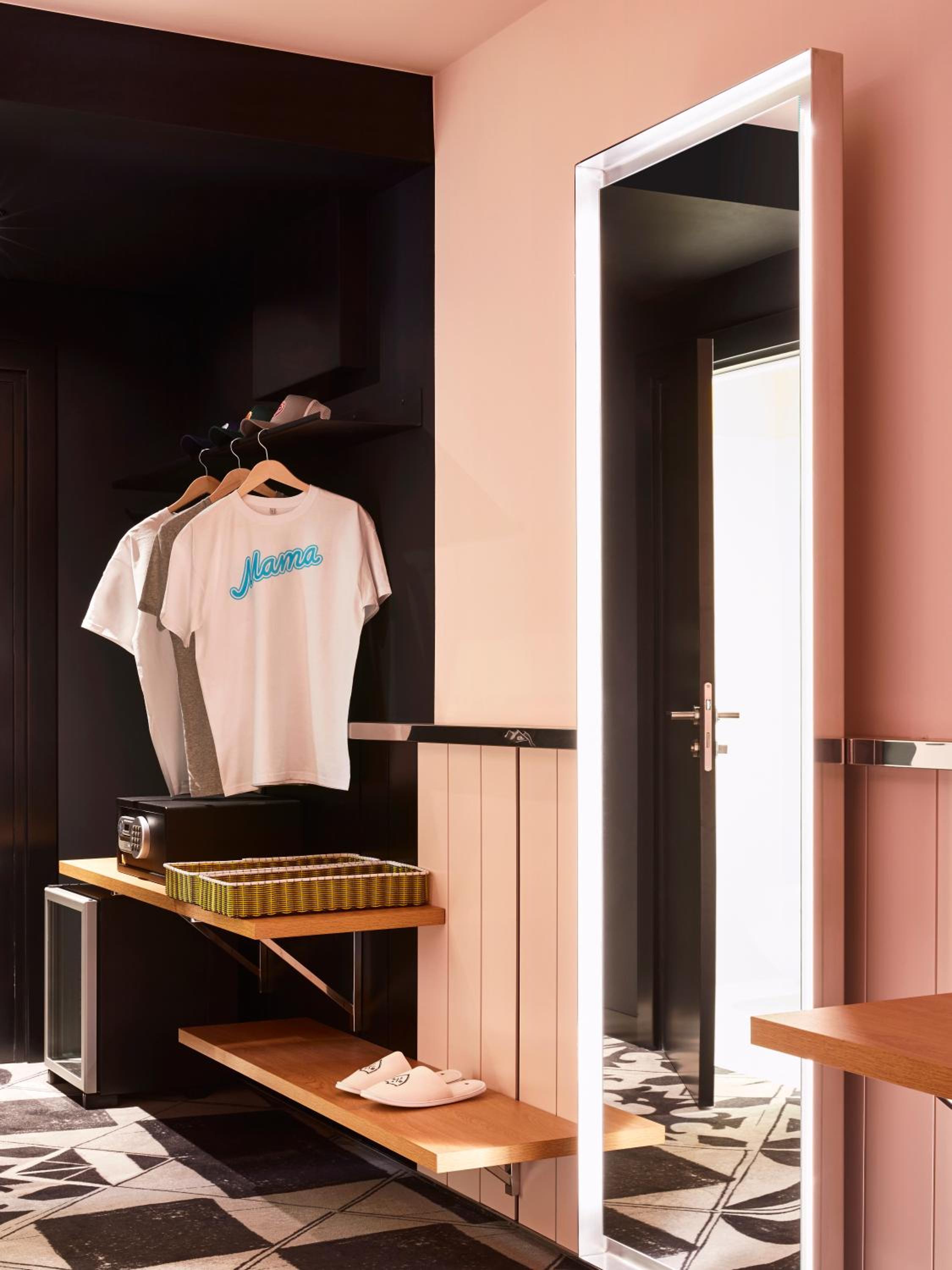 Medium Mama Double Room