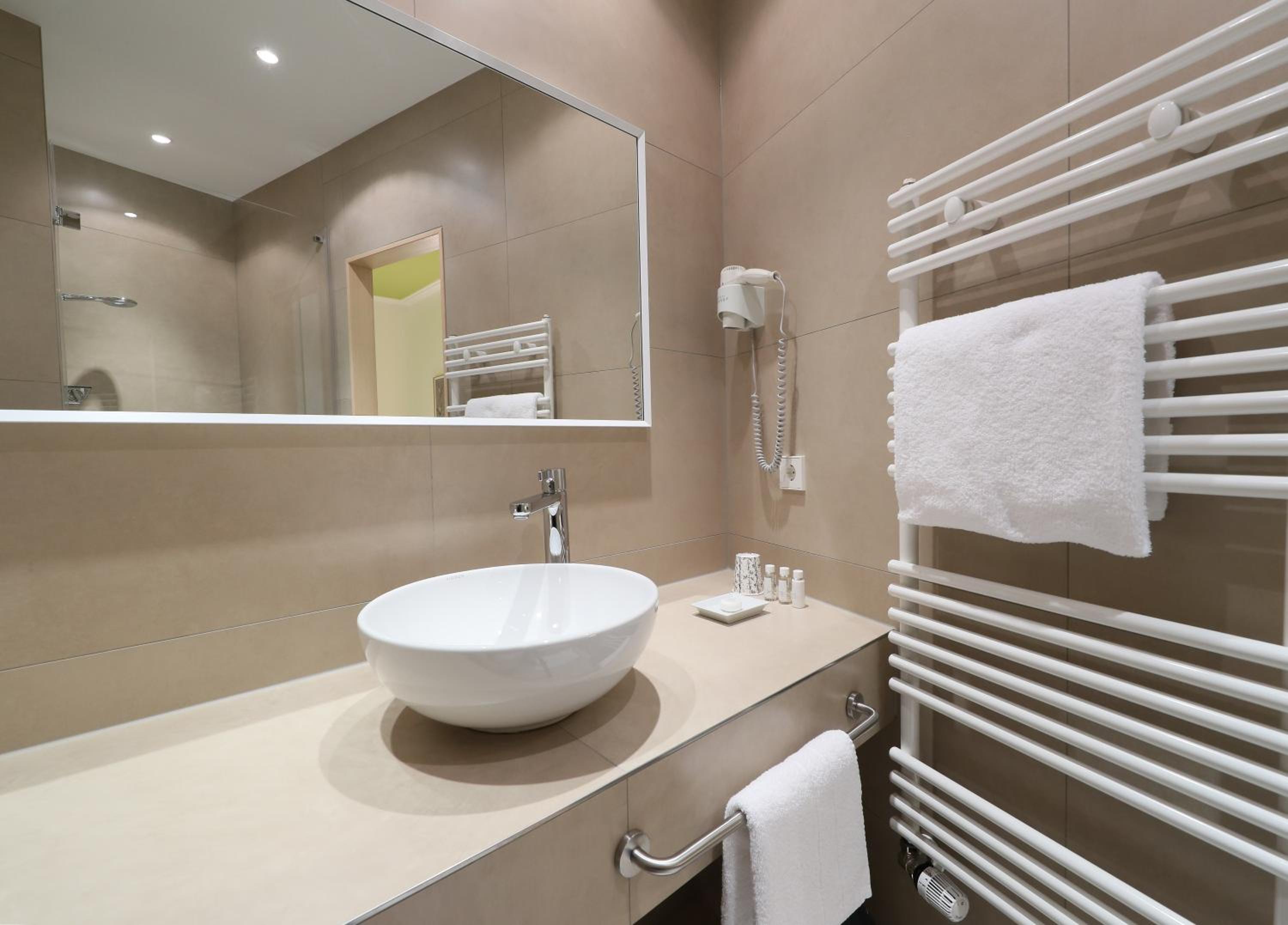 Quiet Single Room