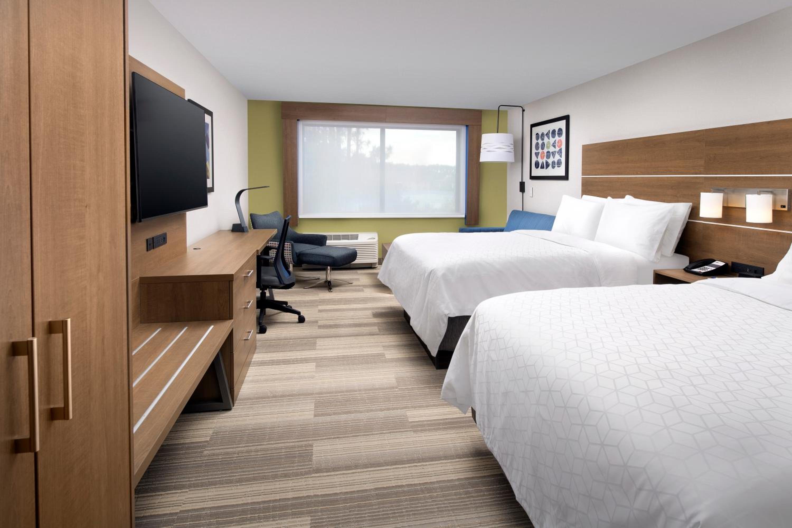 Standard Room with Two Queen Beds