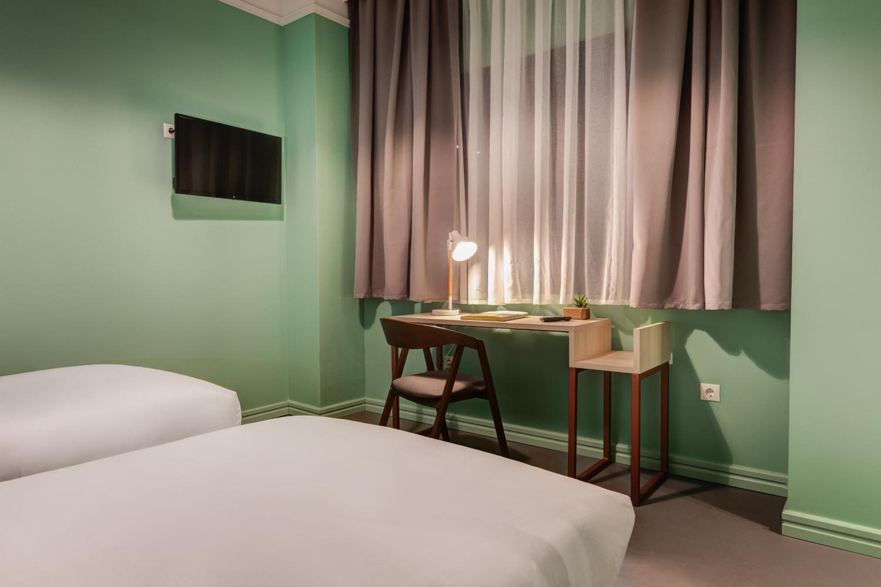 Medium Internal Double Room