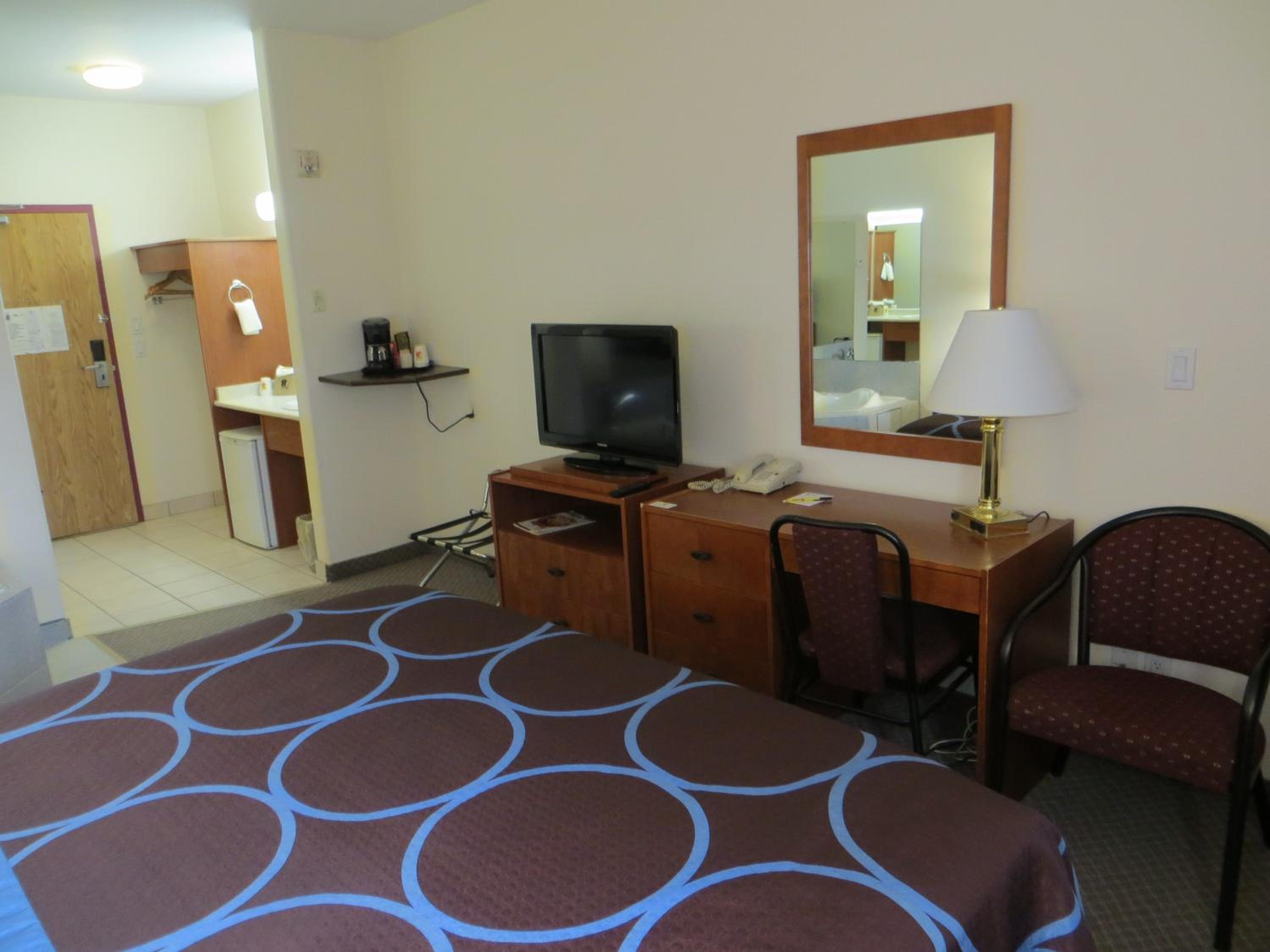 King Room - Disability Access - Non-Smoking