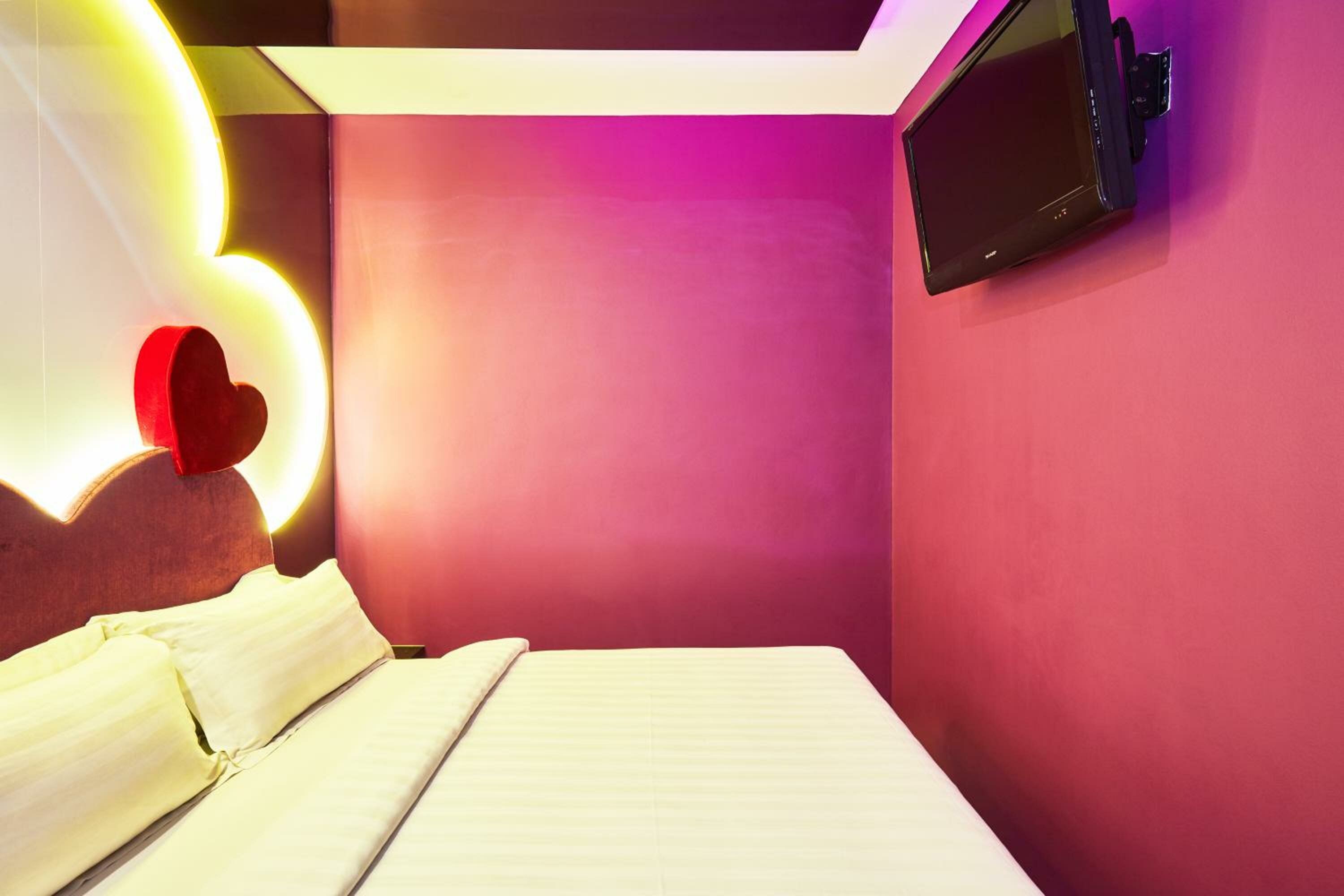Deluxe Theme Room with One Double Bed