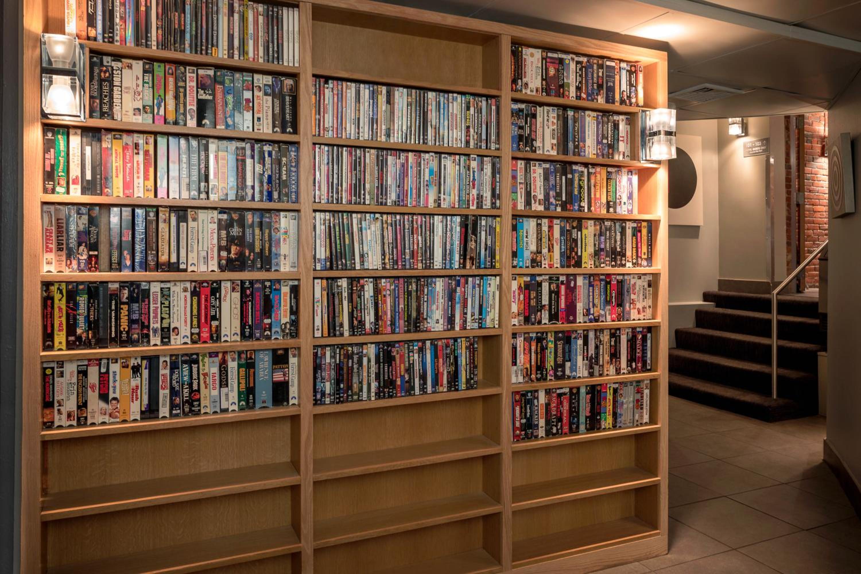 Queen Cabin (No Windows)