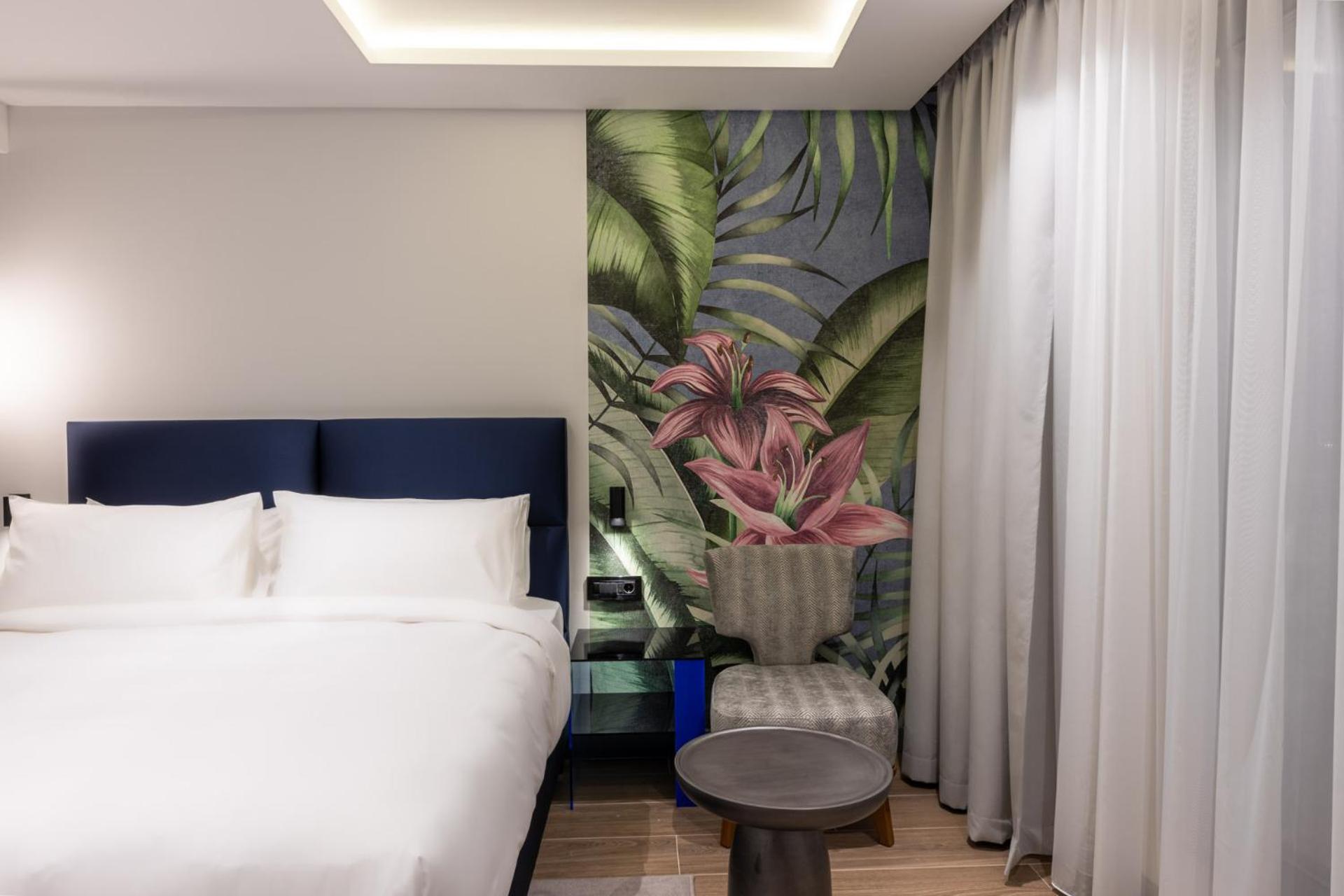 Deluxe Double Room with River View