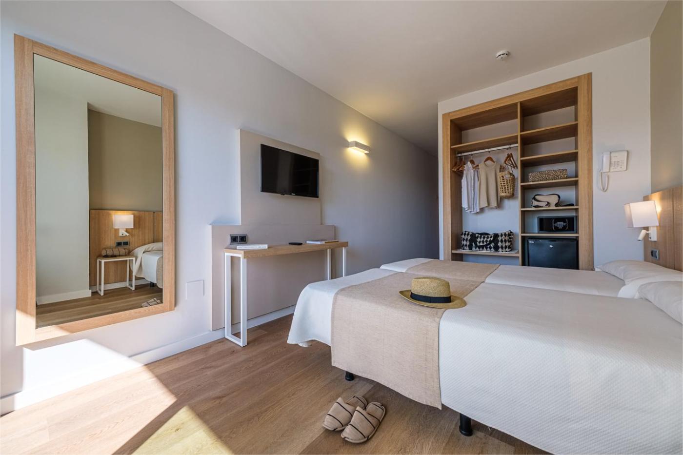 Superior Attic with Terrace