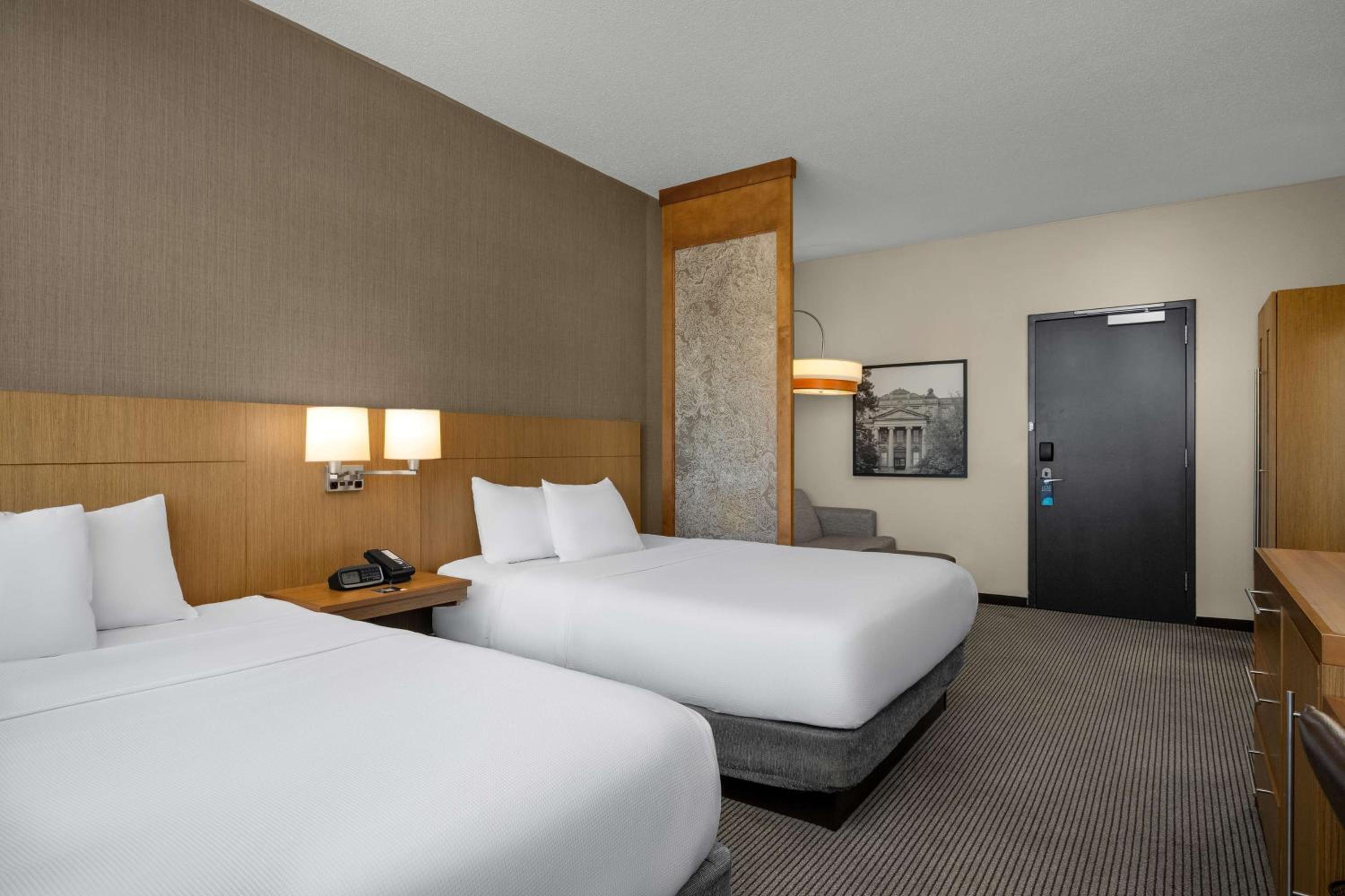 Double Queen Room with Sofa Bed - High Floor