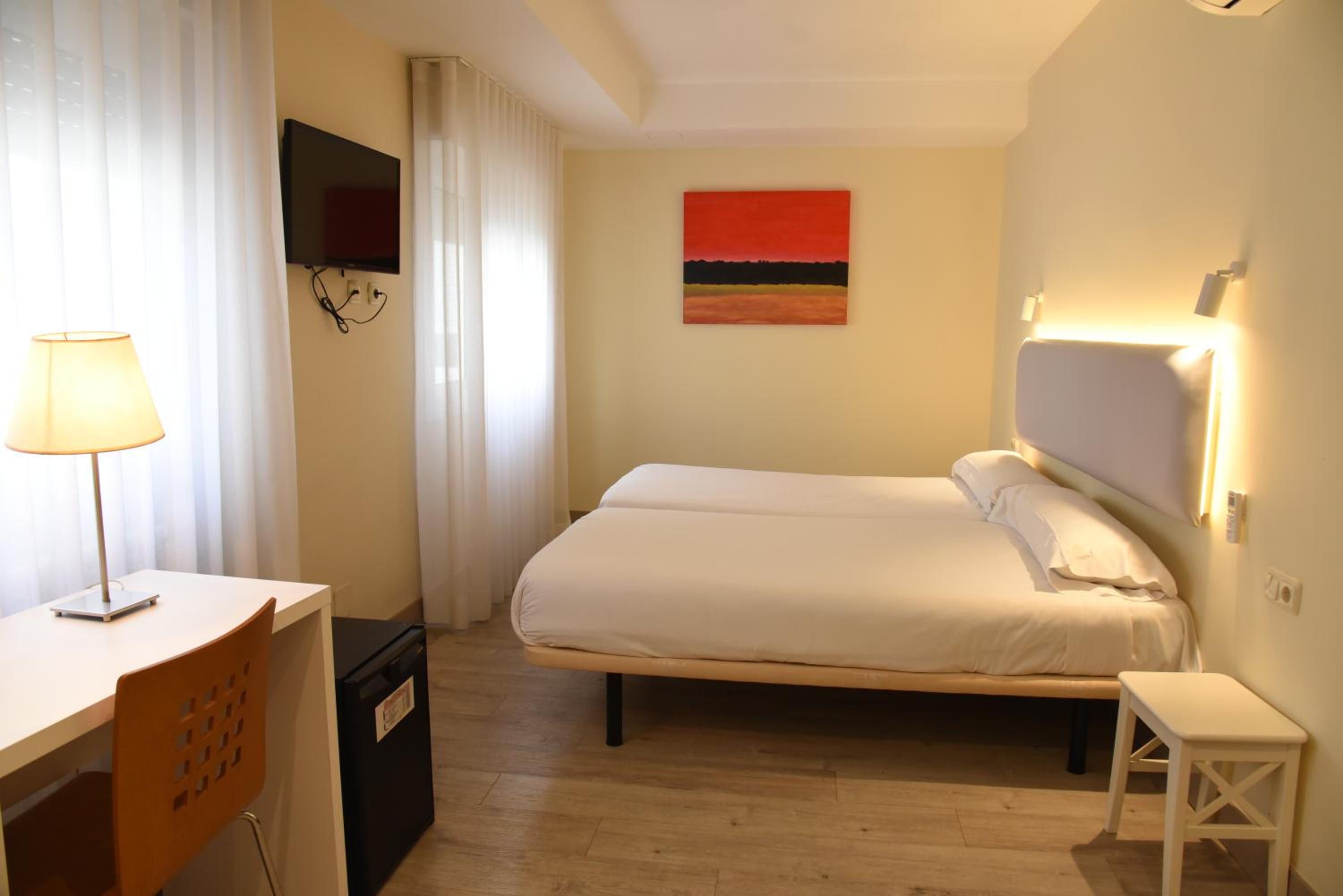 Twin Room (1-2 Adults)