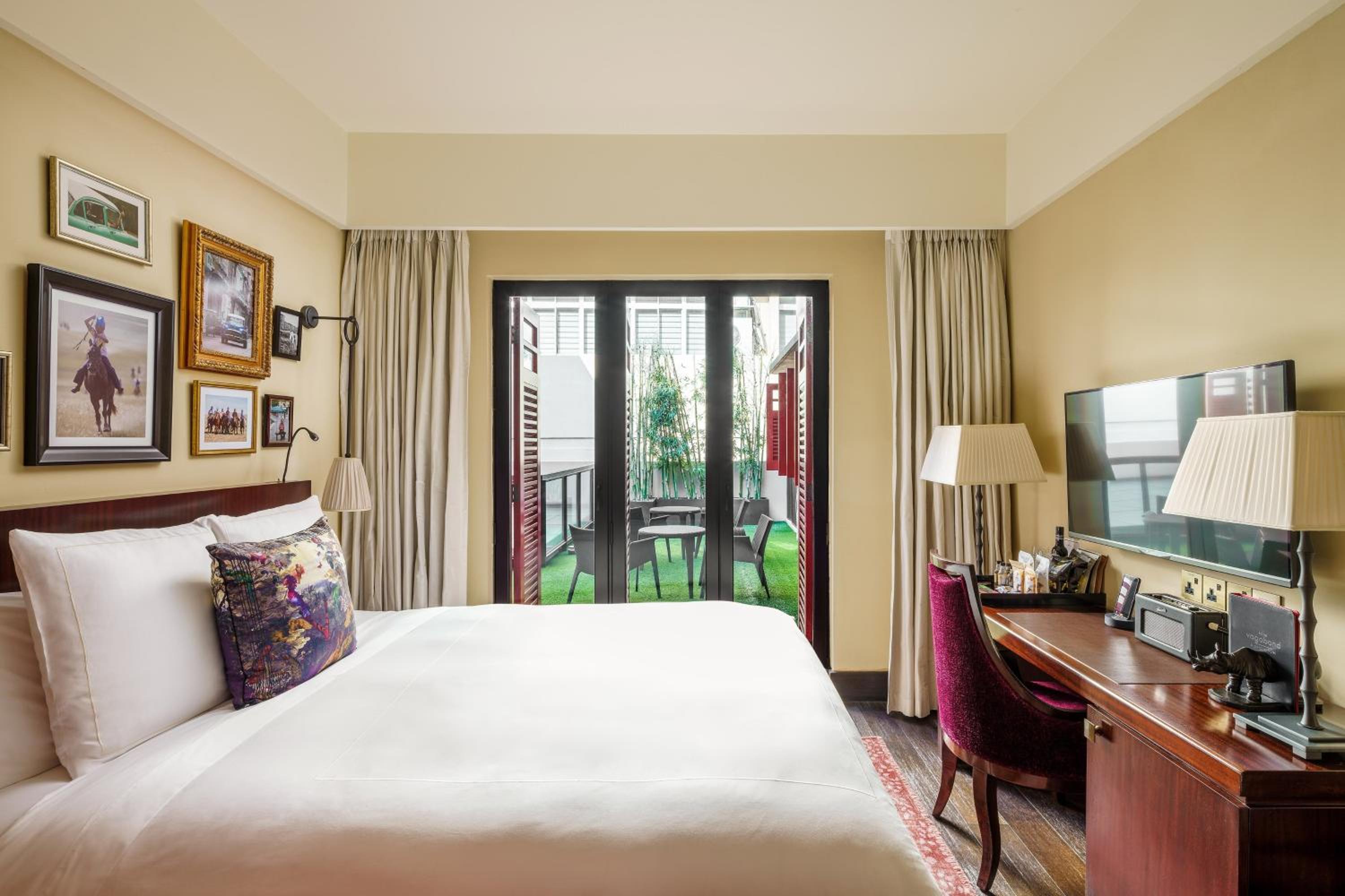 Courtyard Club Room, Club Lounge Access, Evening Cocktails, Appetizers, Guest Room, 1 King