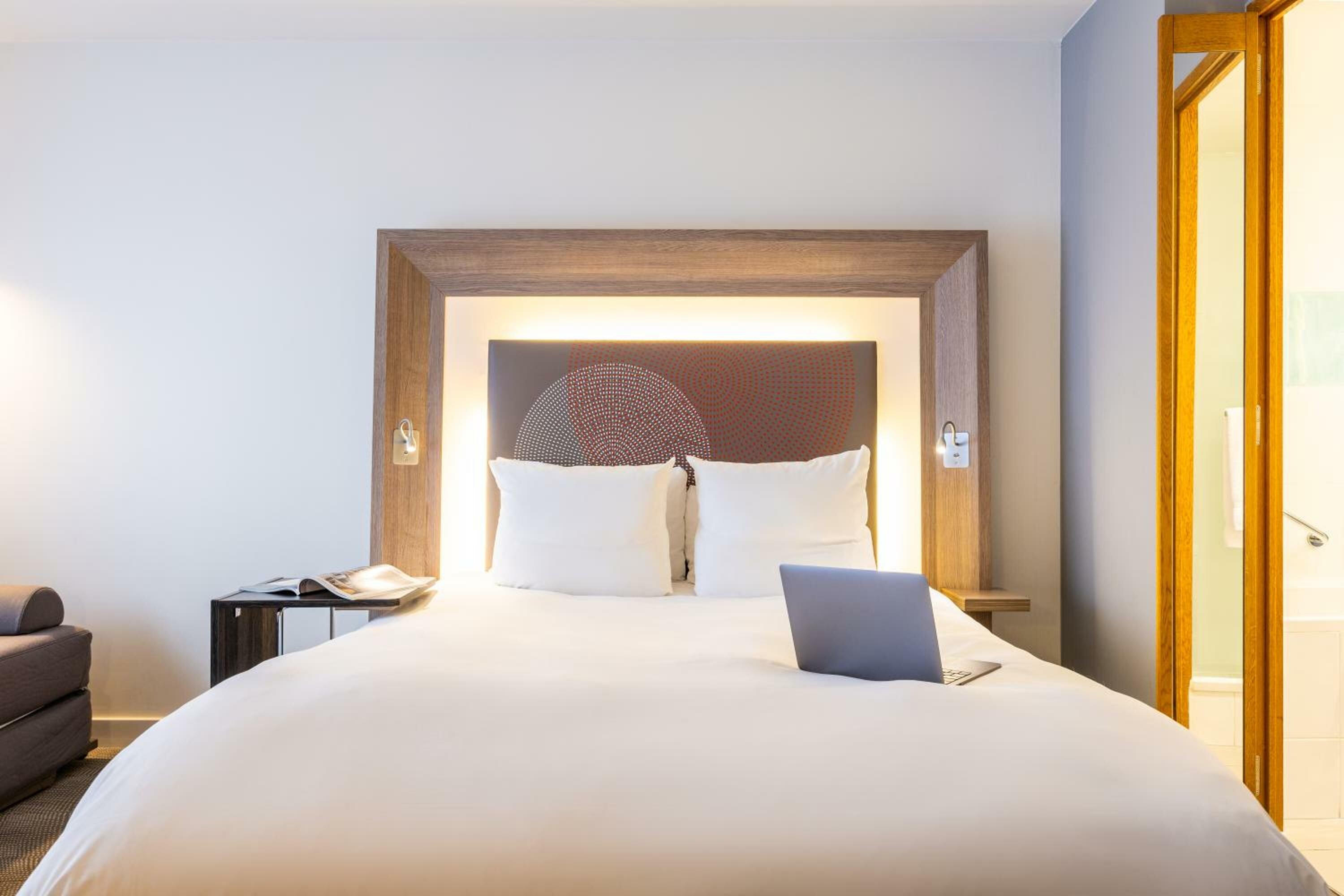 Superior Room with One Double Bed + 1 Sofa Bed