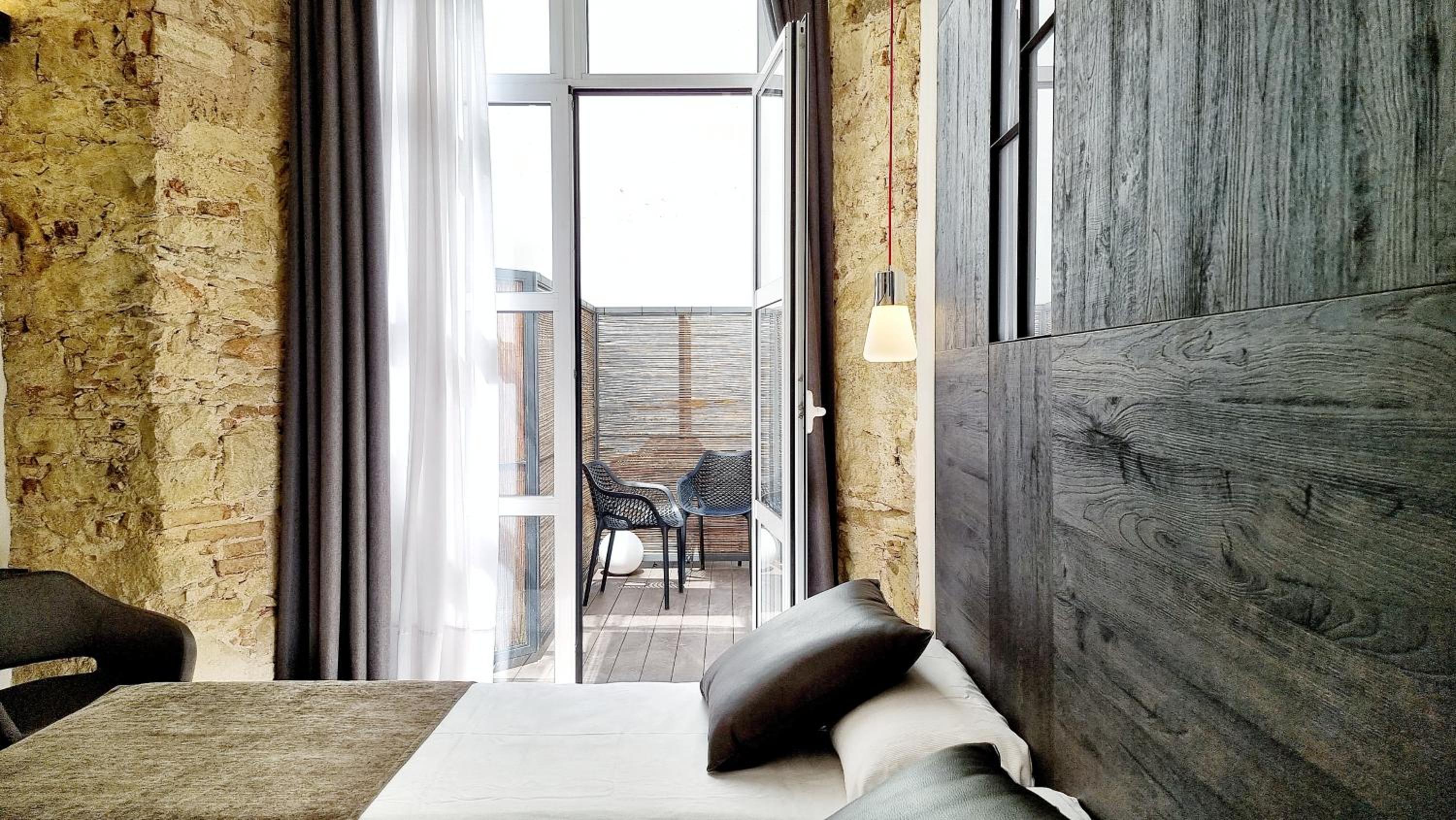 Interior Double or Twin Room with Patio 