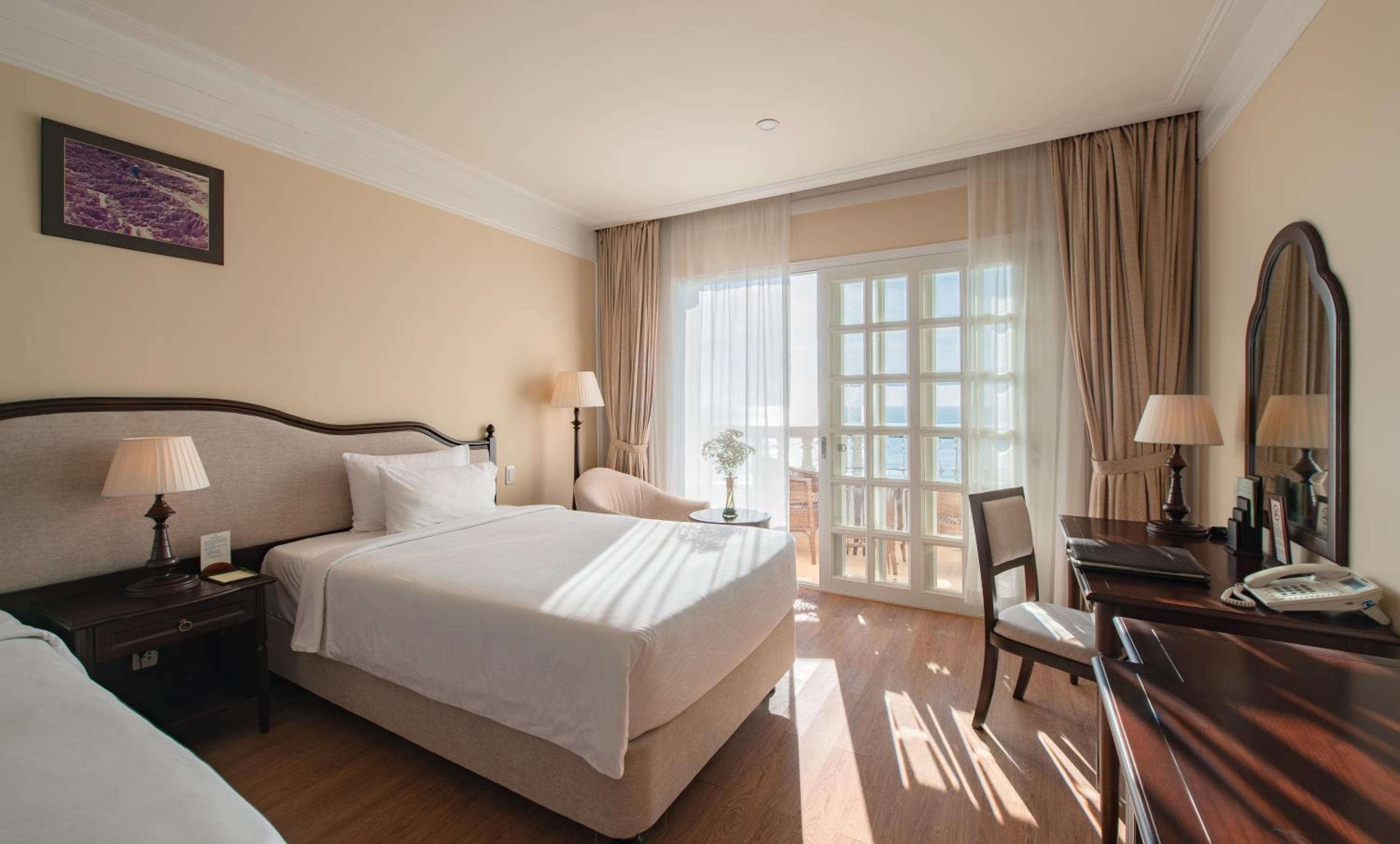 Grand Deluxe Twin with Ocean View