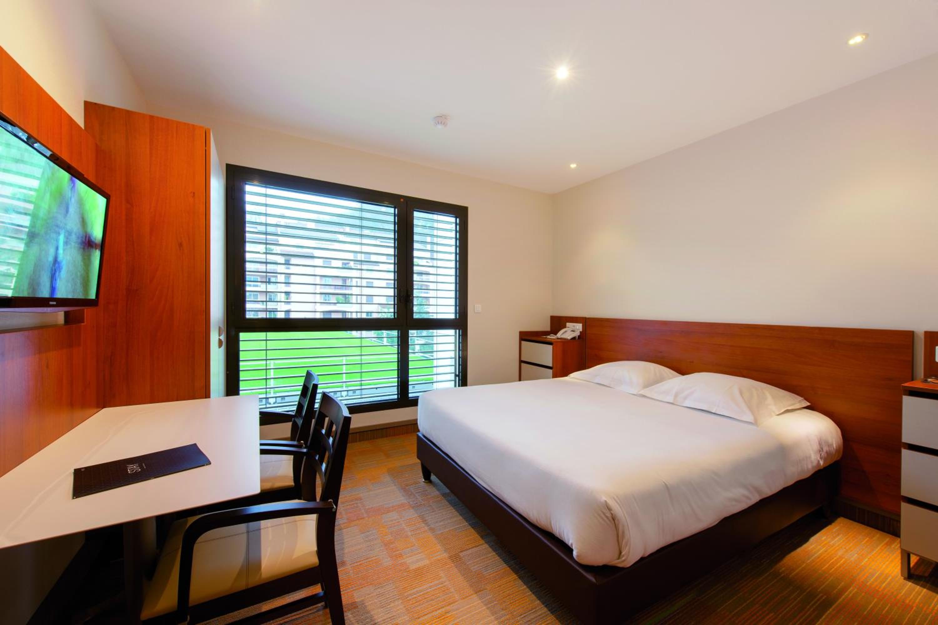 Room Studio - Spa and Pool Access Included 