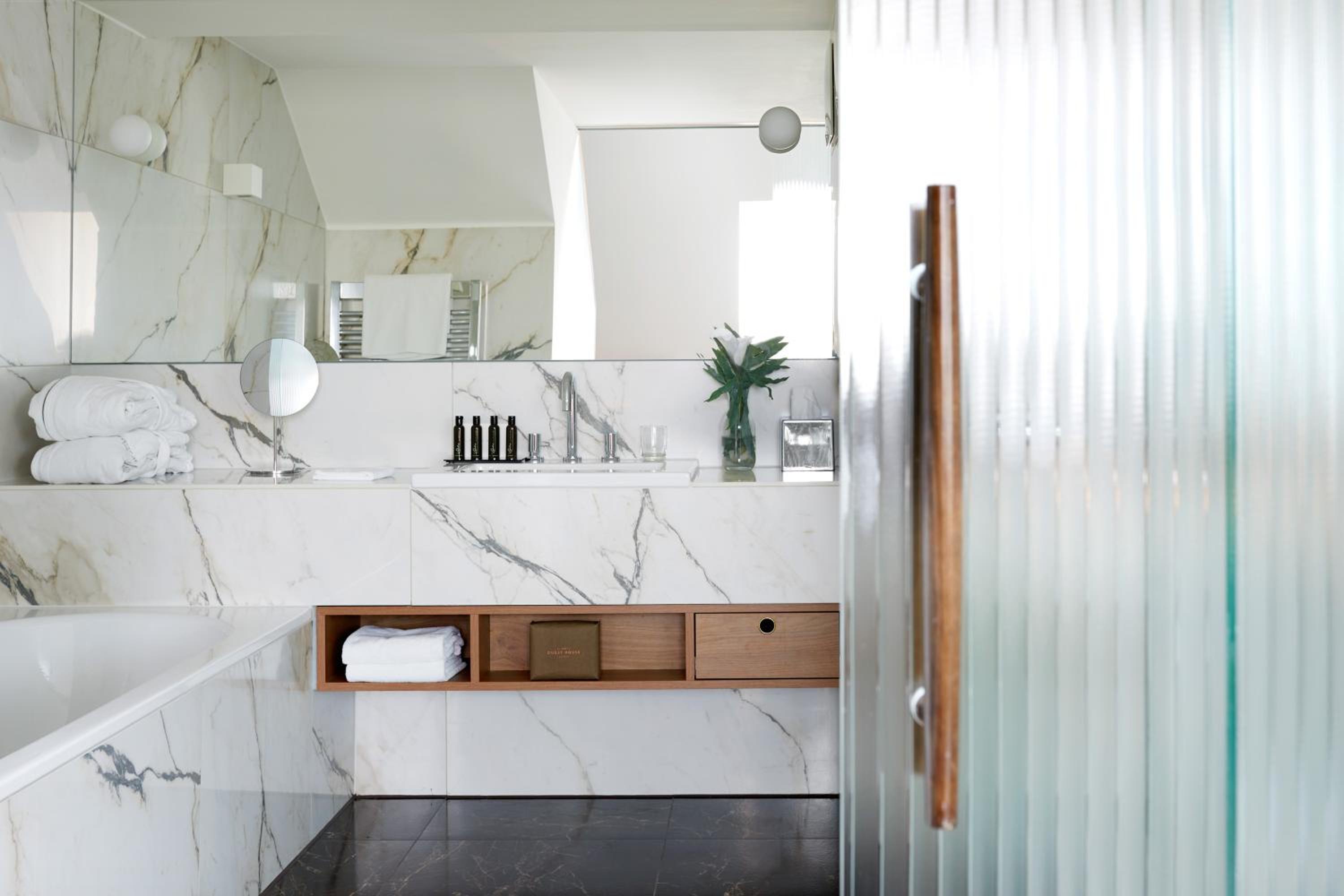 Duplex Suite with State Opera View - Top Floor