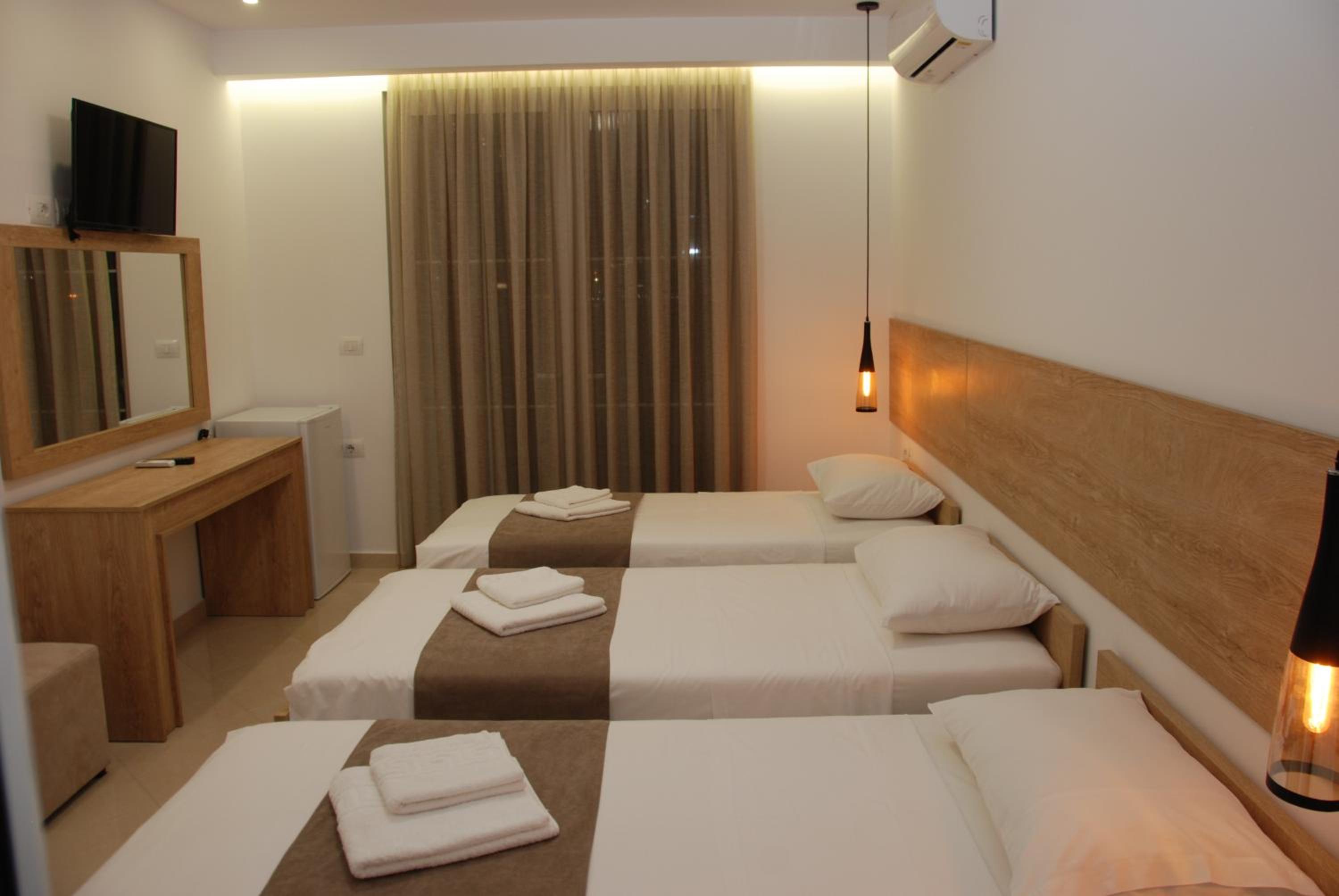 Triple Room with Sea View