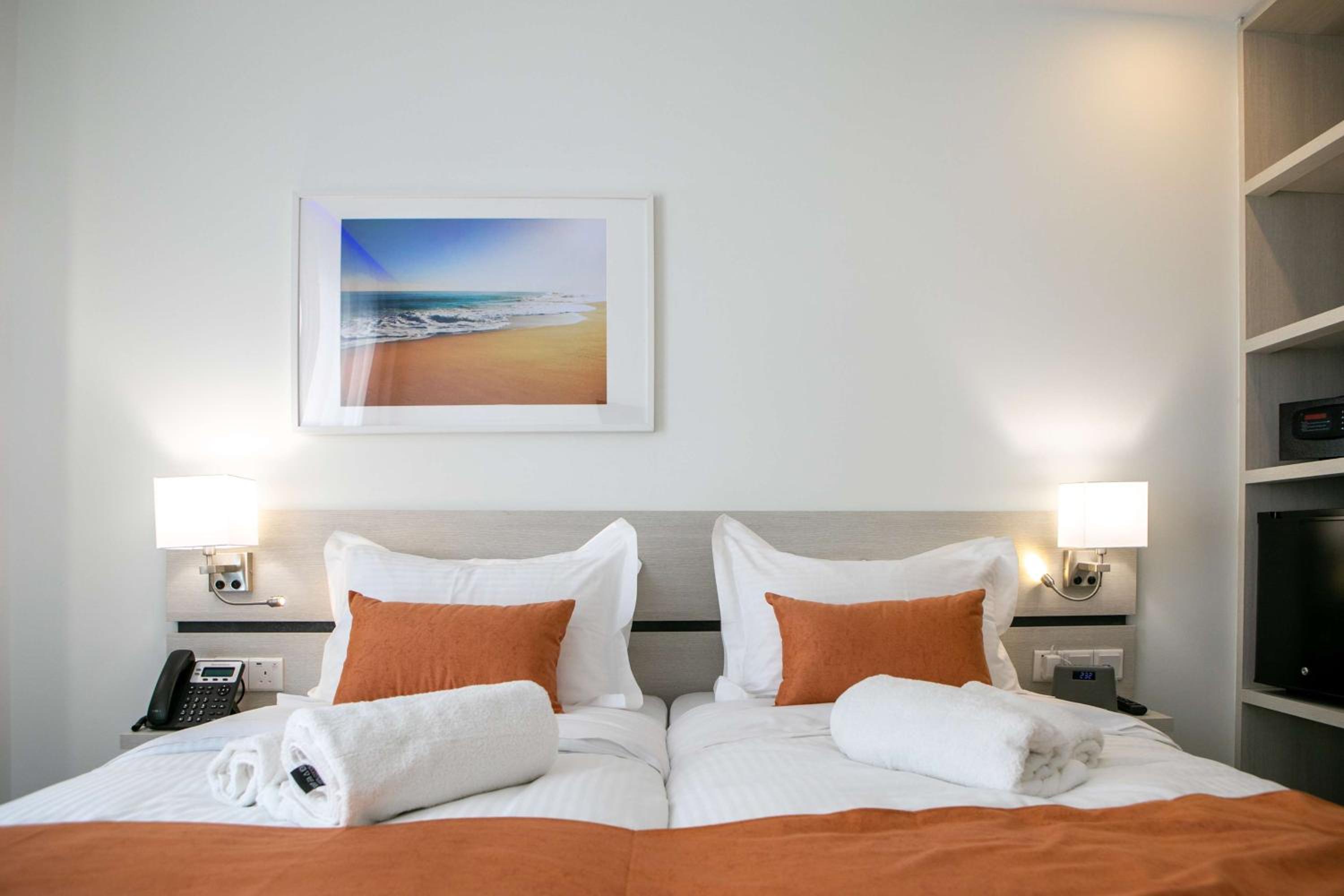 Triple Room with Two Single Beds and Sofa Bed - Non-Smoking