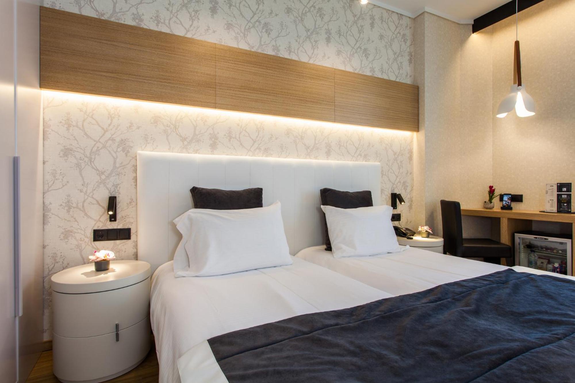 Twin Room with Balcony