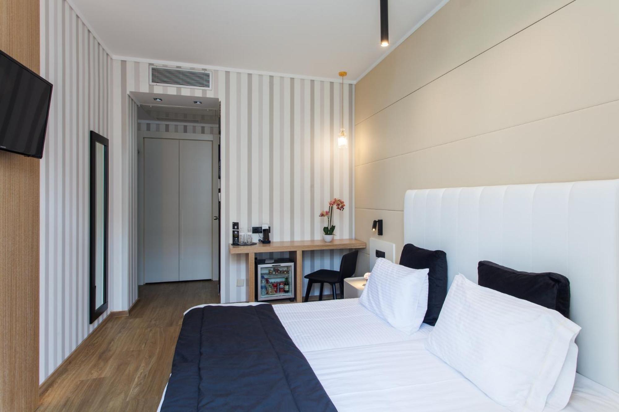 Twin Room with Balcony